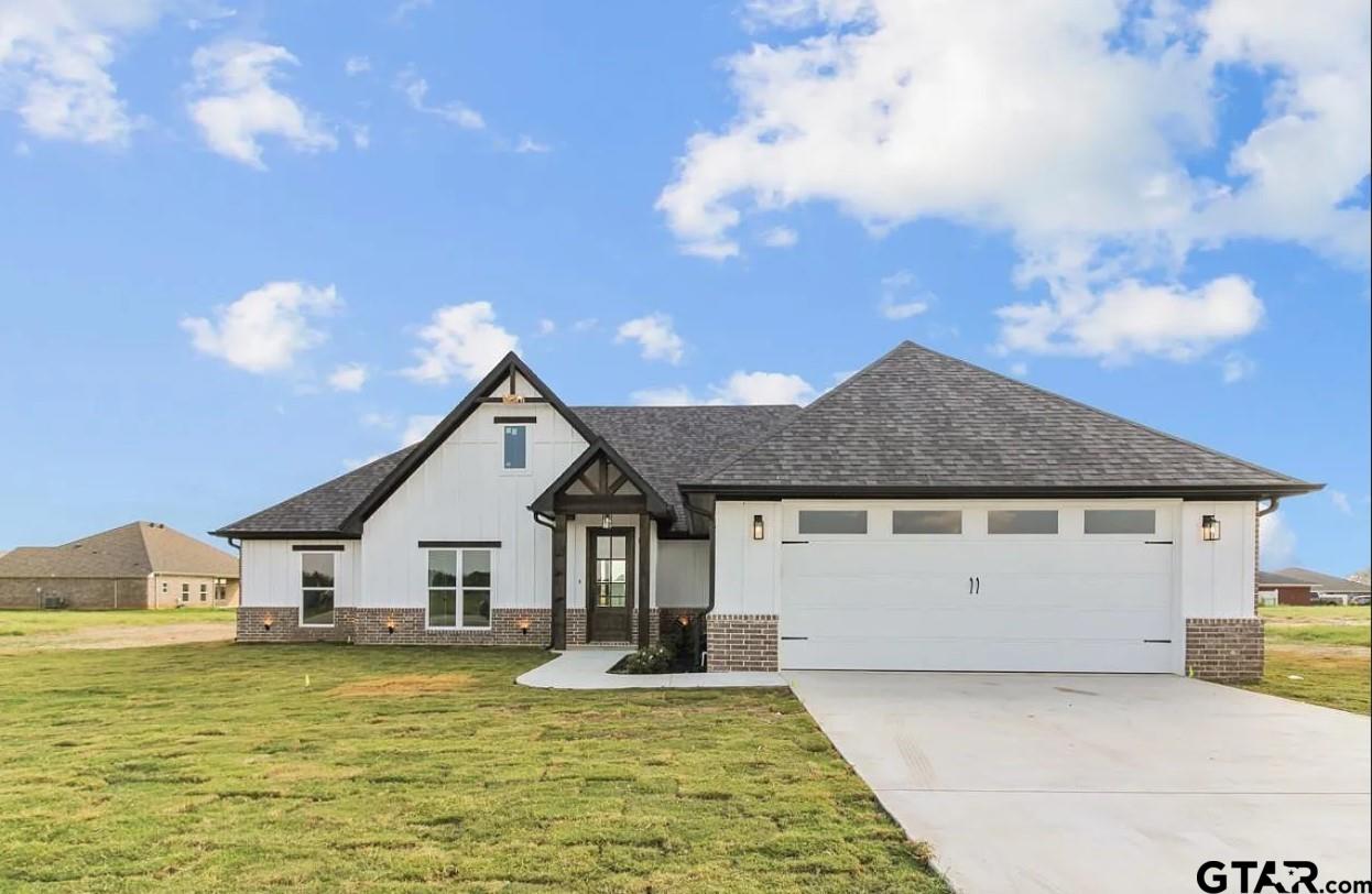 12316 Maplewood Dr — photo