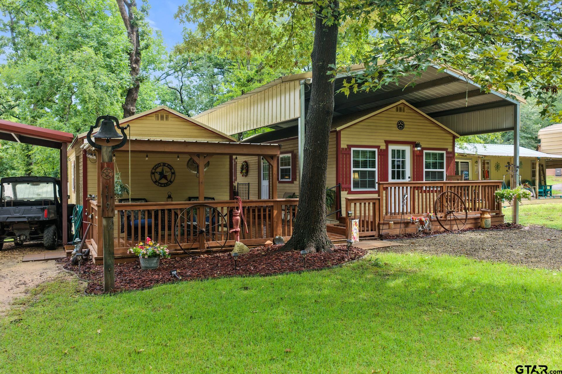119 Private Road 52614 — photo