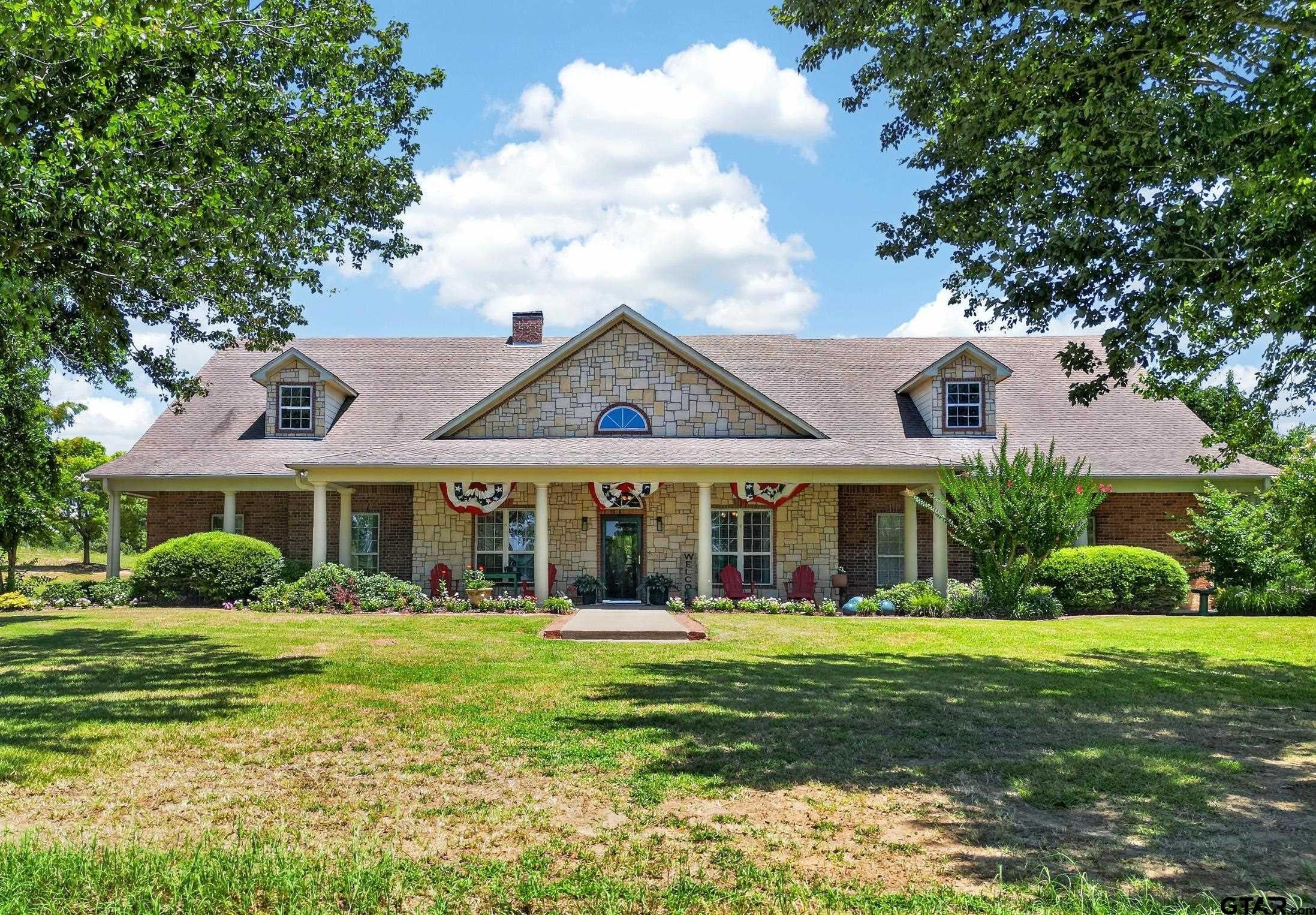 3610 FM 724 — photo