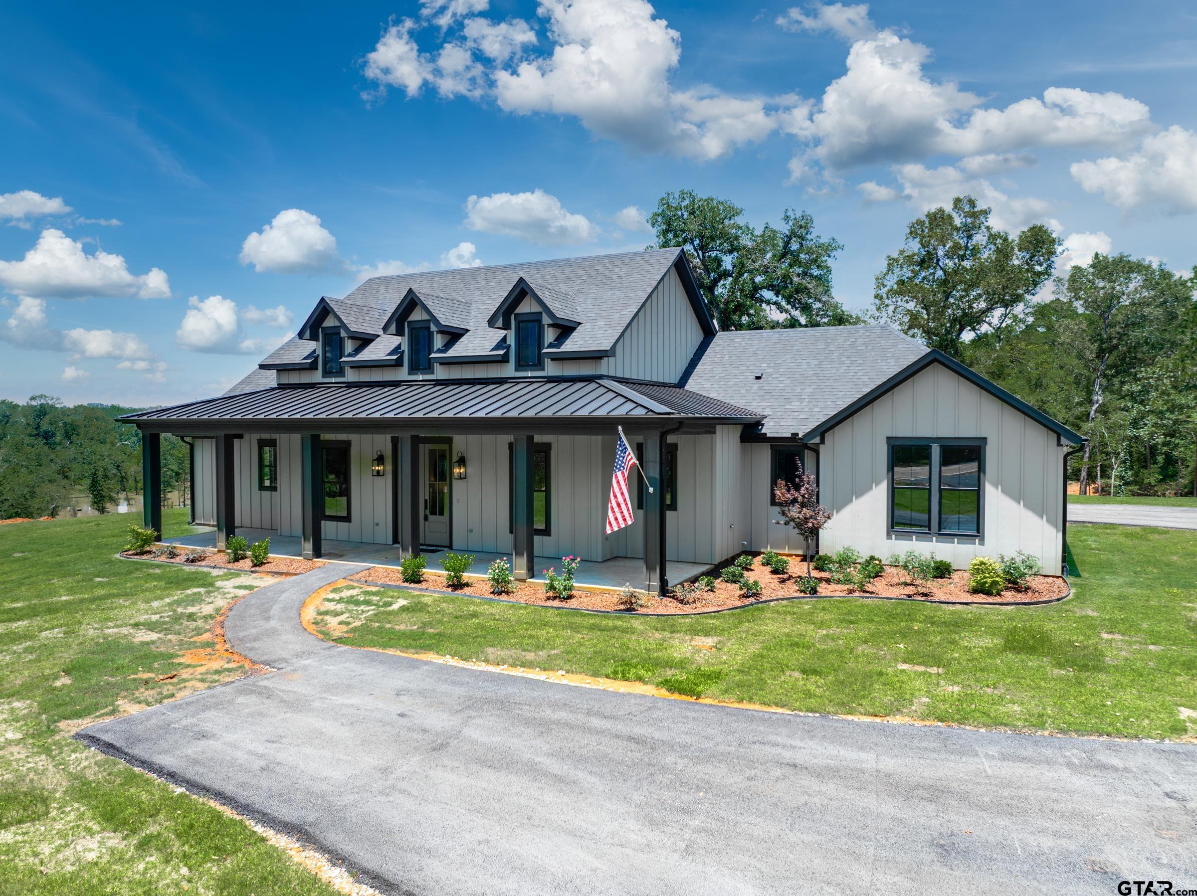 4920 FM 724 — photo