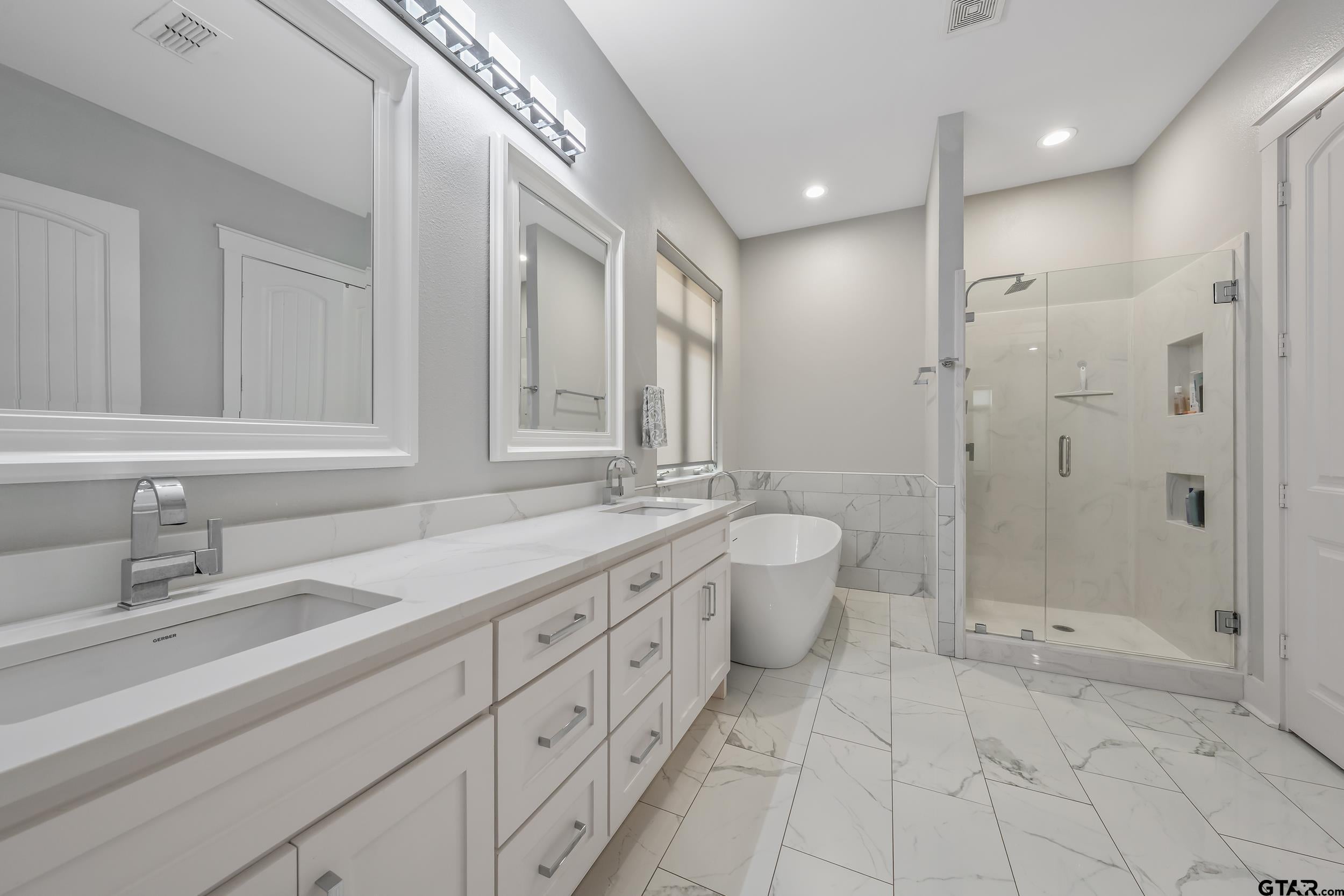 14611 Twin Pines Lane — photo