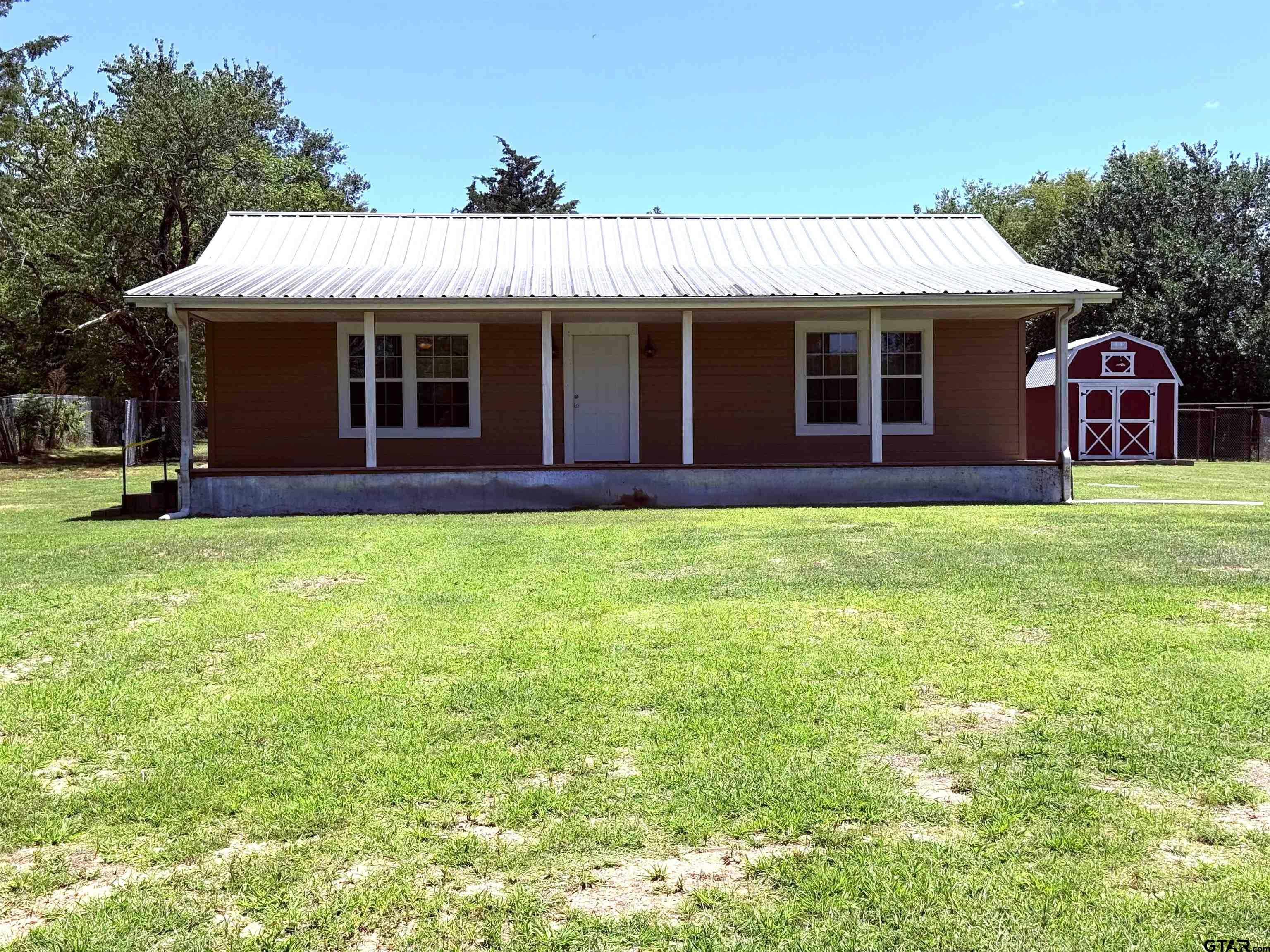175 NW CR 1010 — photo