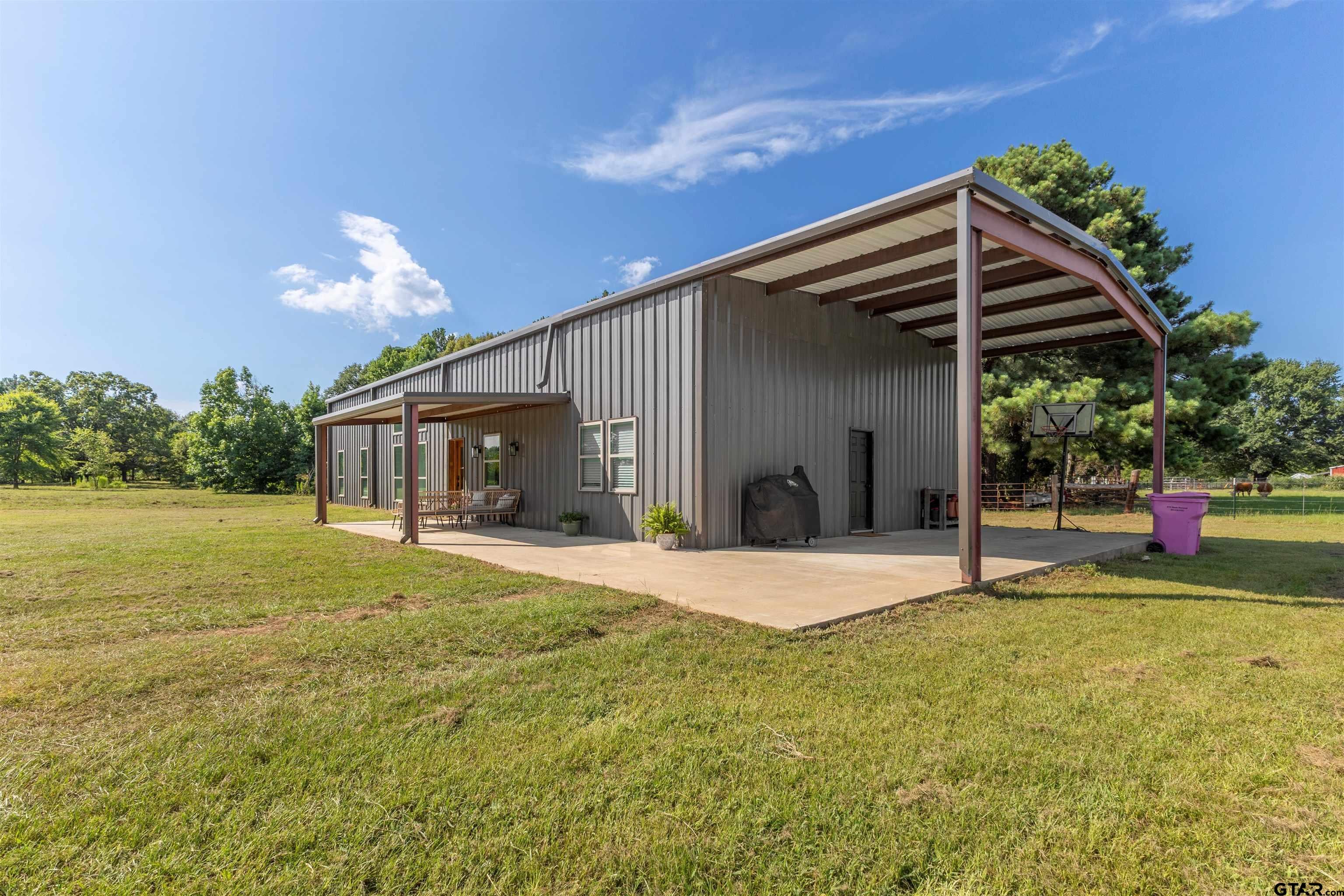 5718 FM 726 S — photo