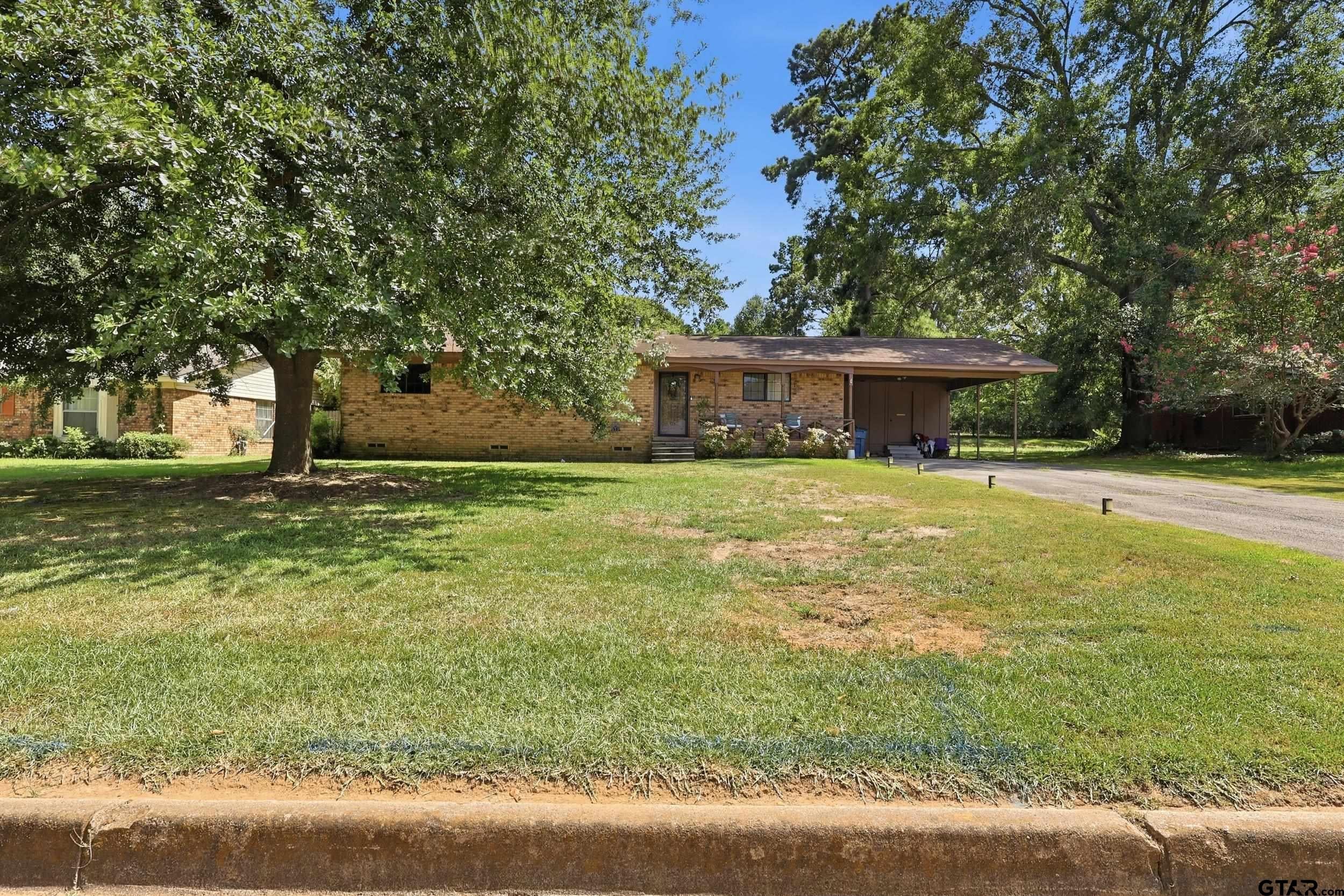 106 Highland Dr — photo