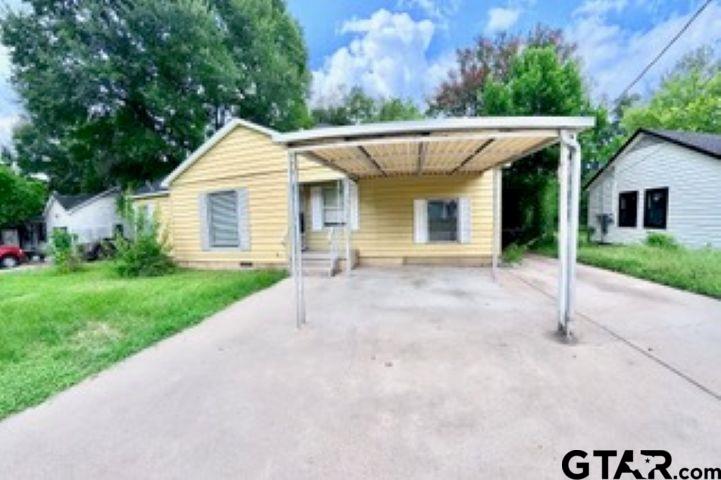 422 Diane — photo