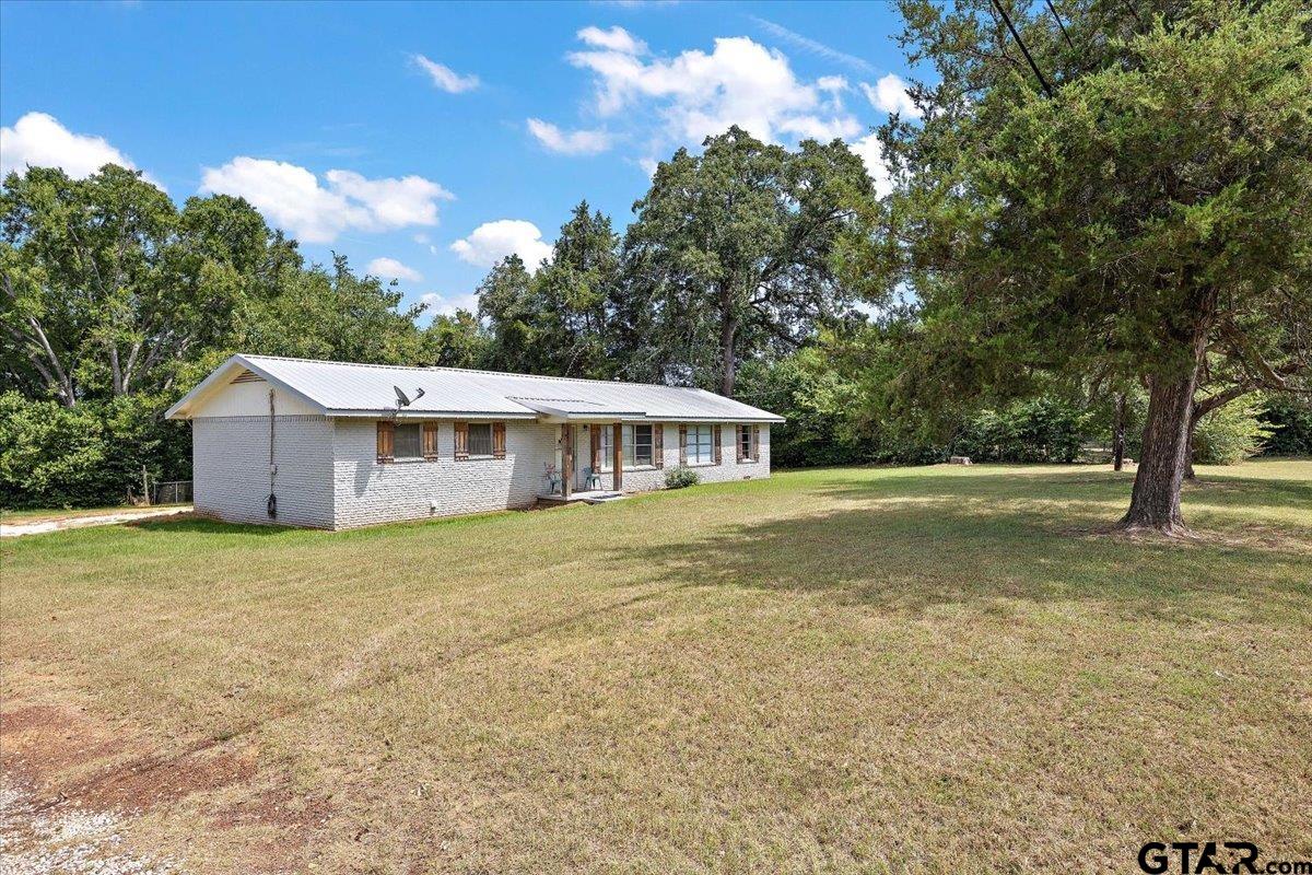 1591 FM 23 W — photo