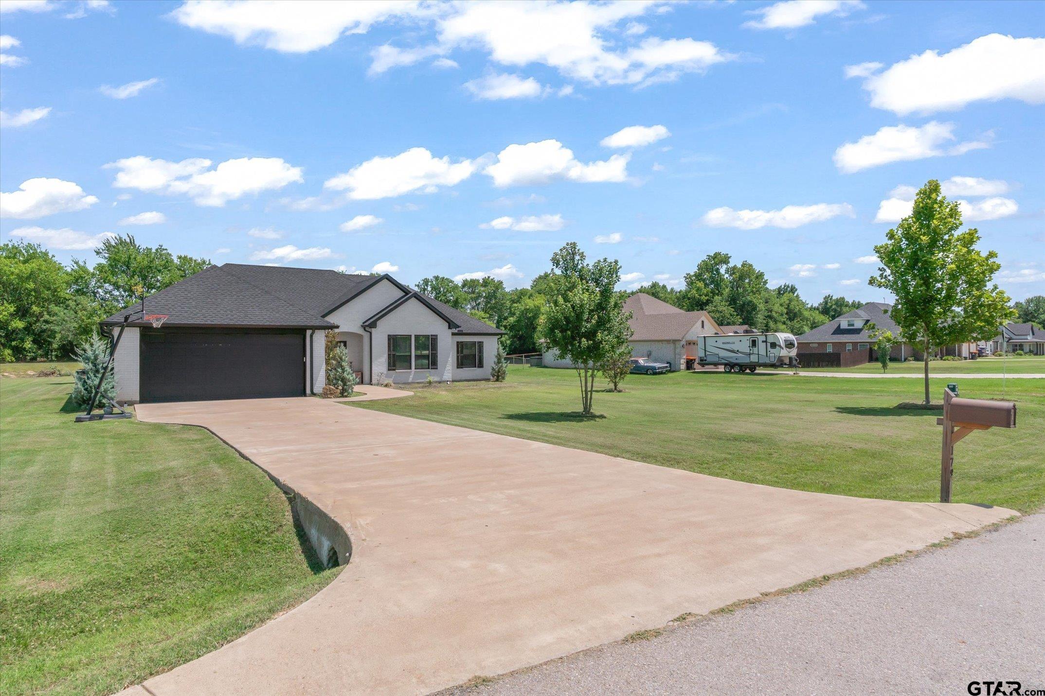 179 Private Road 8641 — photo