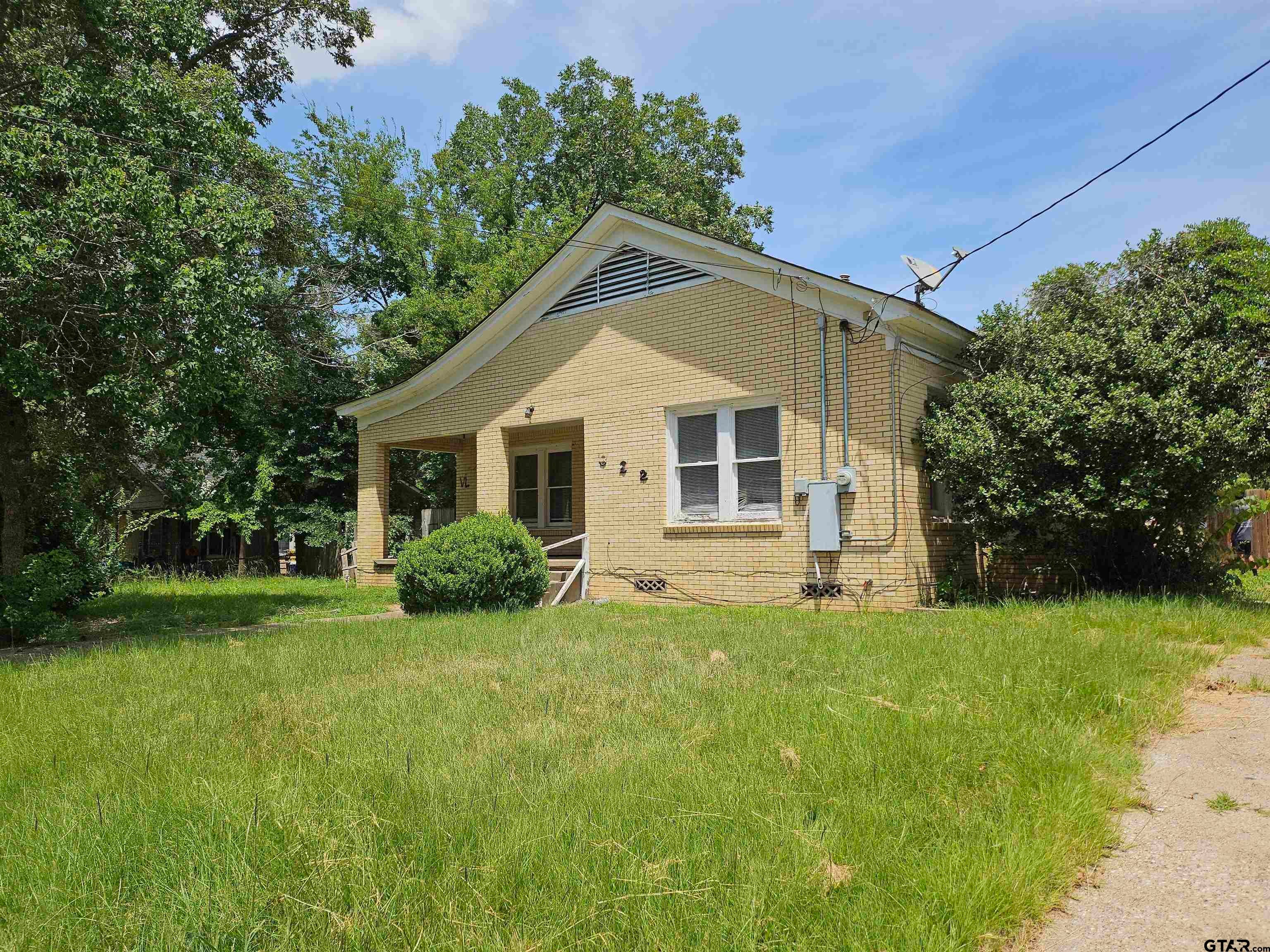 322 S Clayton — photo
