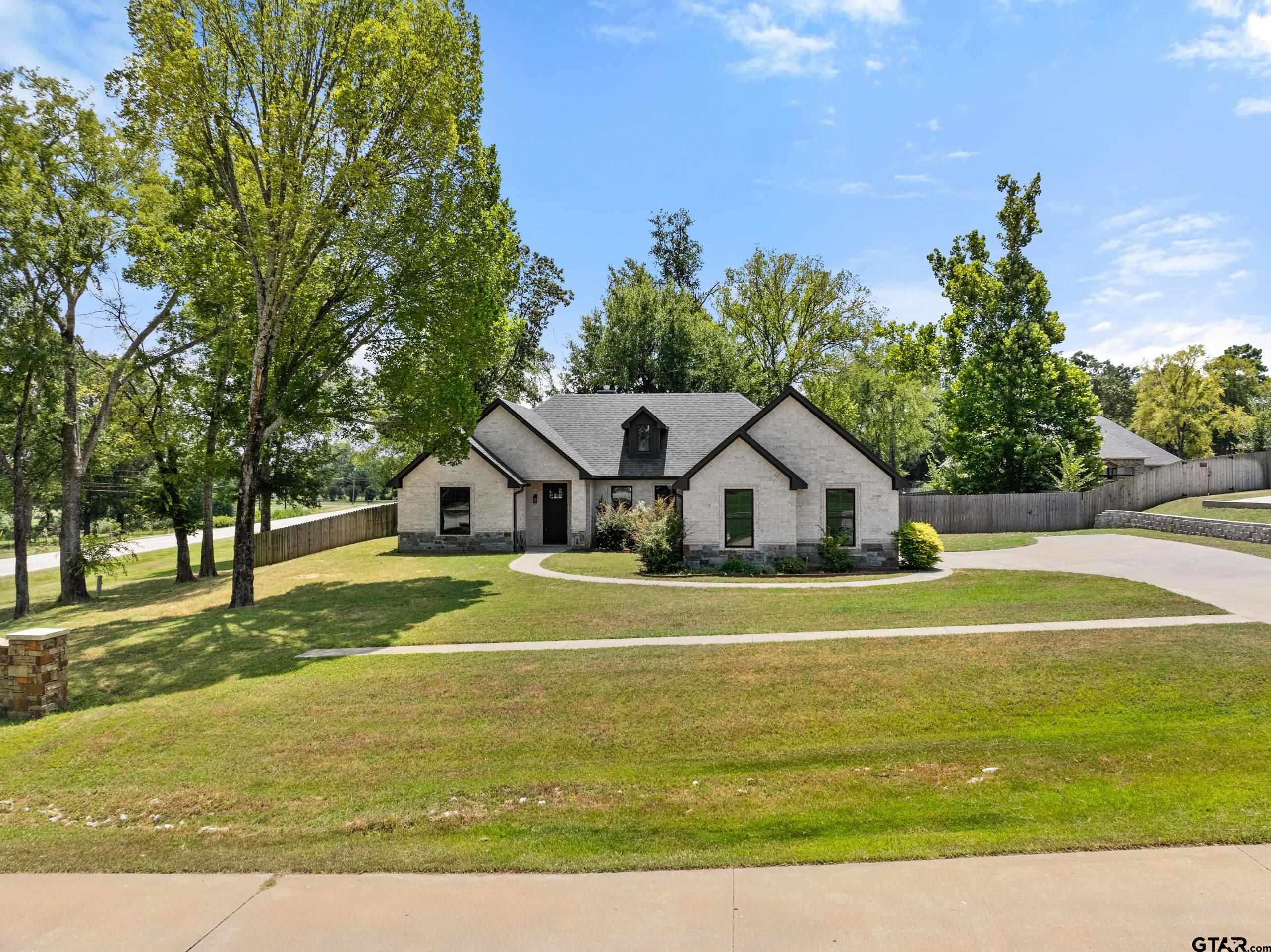 12109 Oak Grove — photo