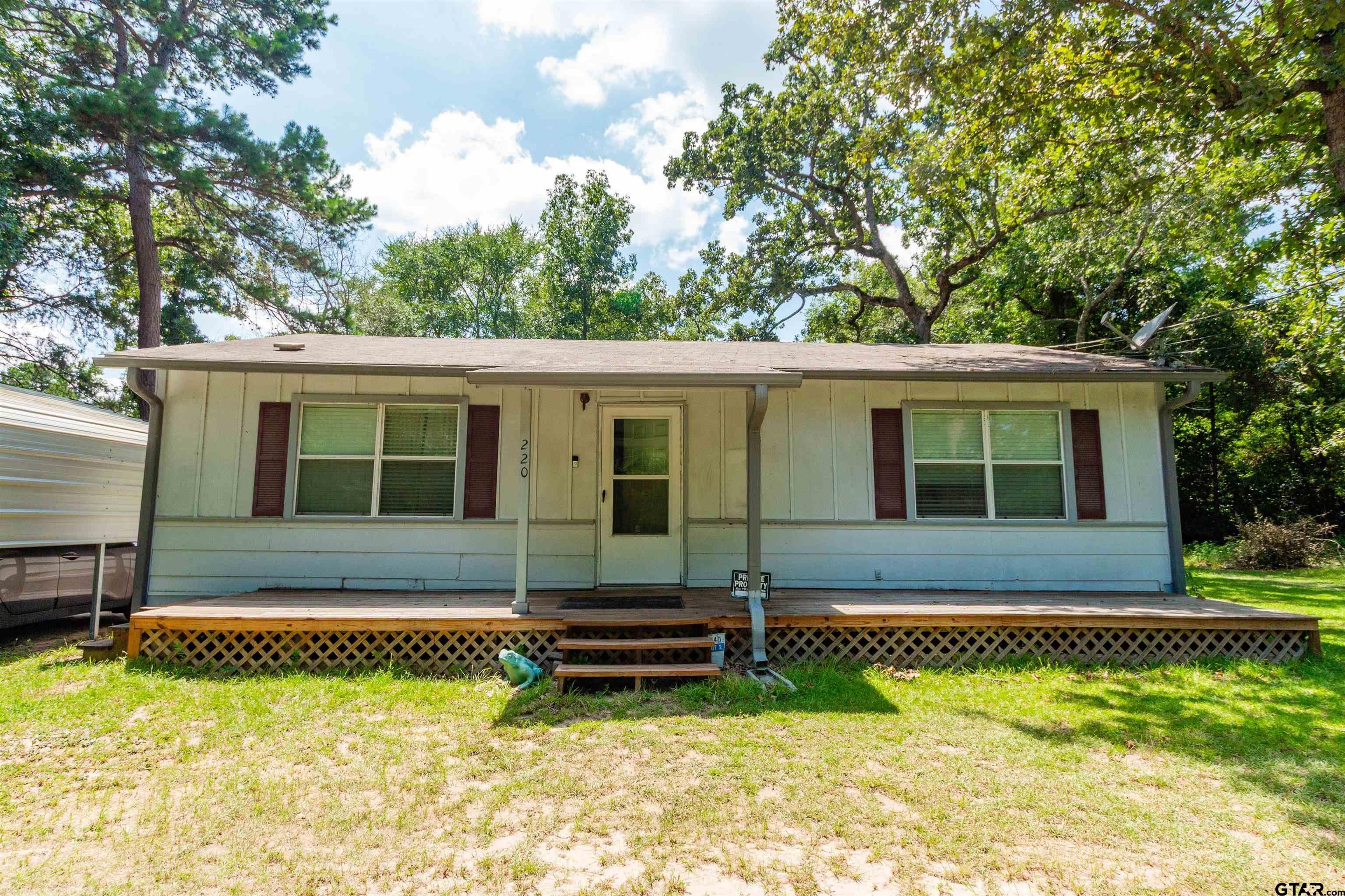 220 Carri Dr — photo