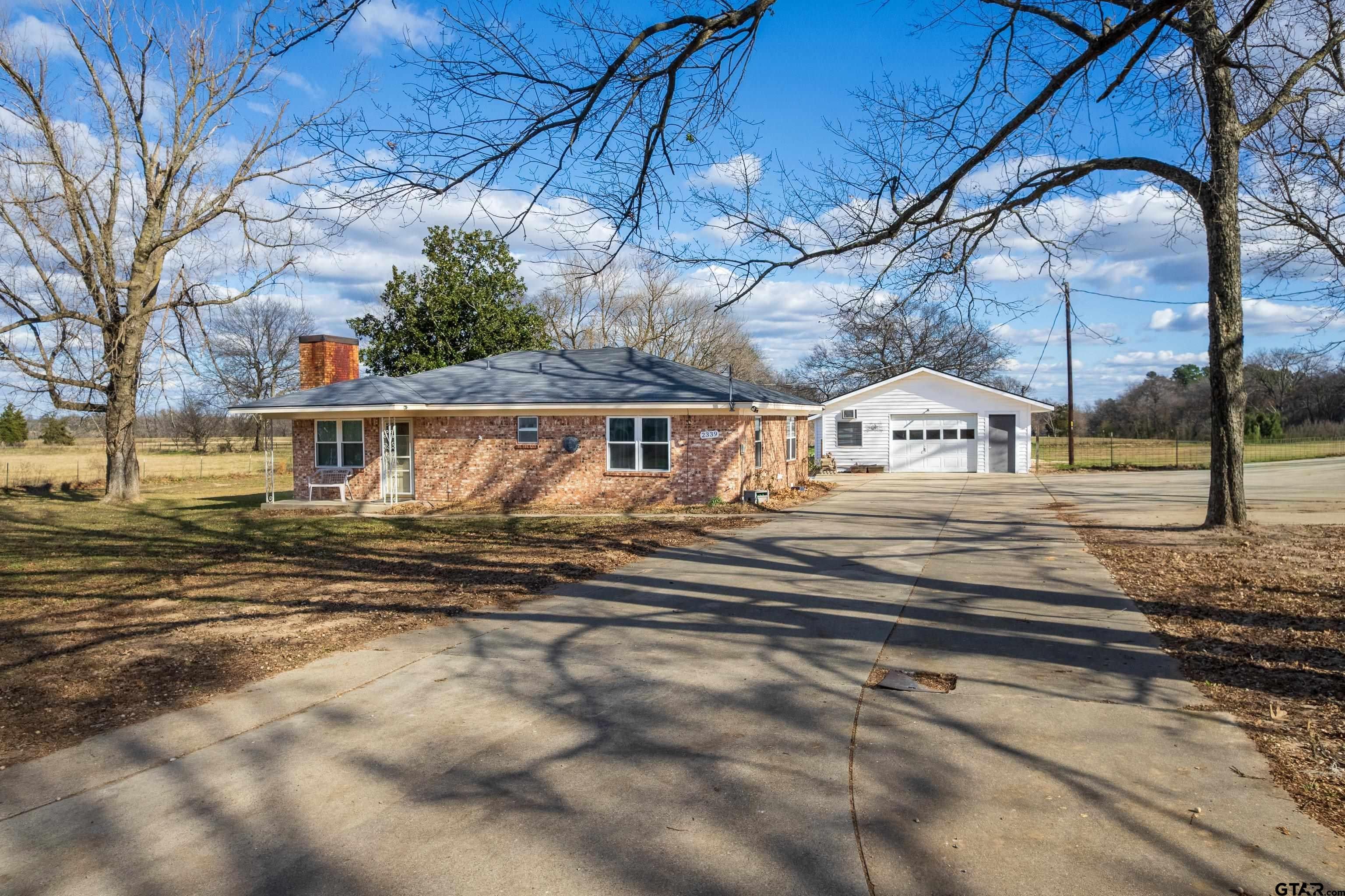 2339 SW County Road 3110 — photo