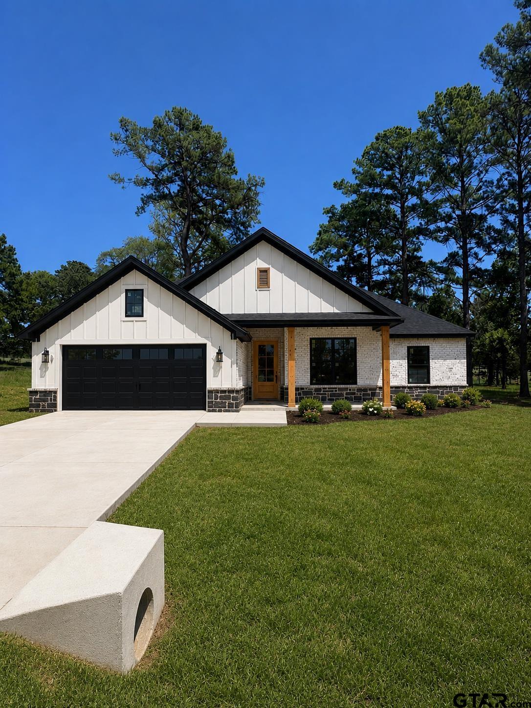 12137 Pinecrest Dr — photo