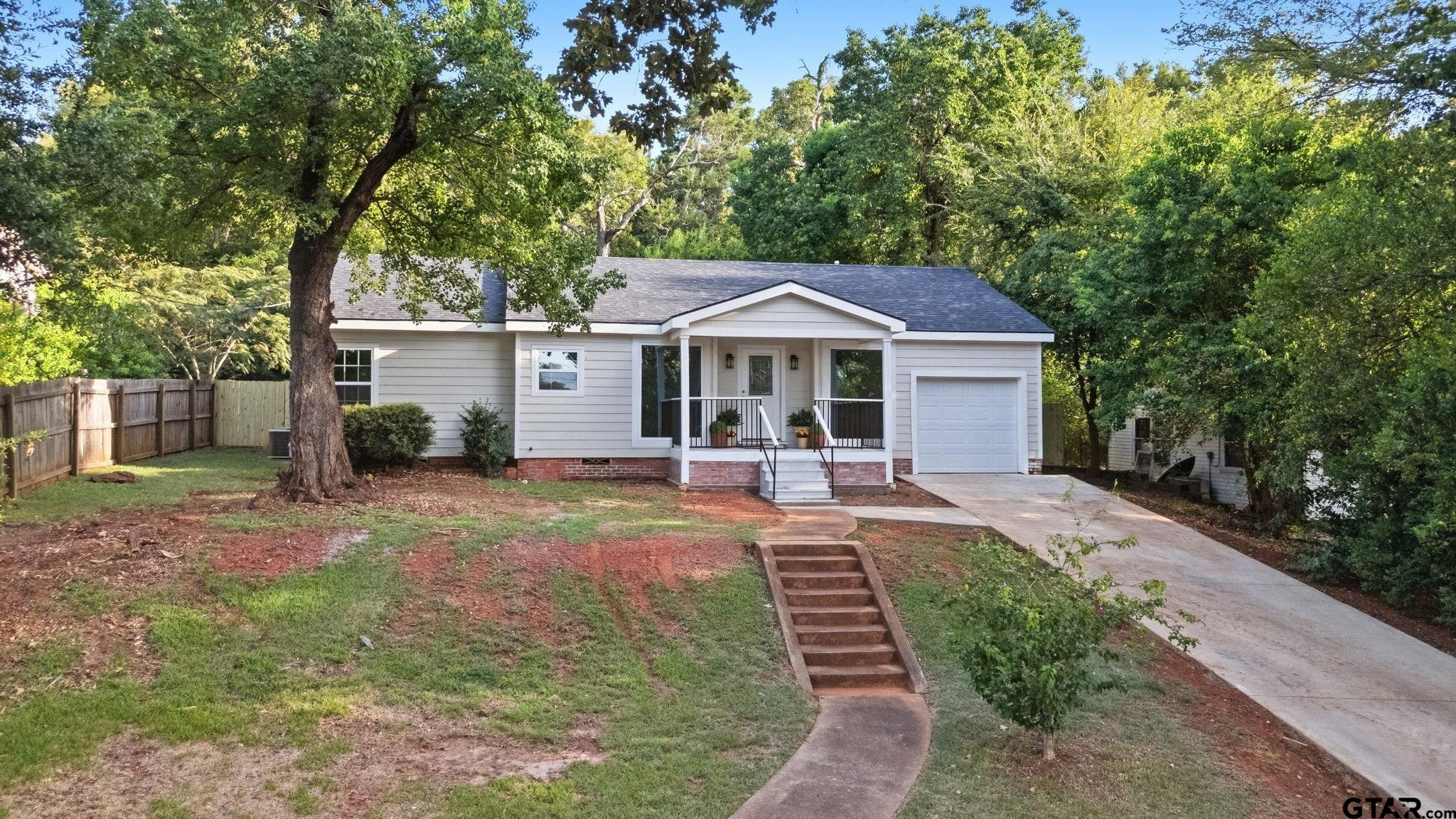 1016 Woodland Dr — photo