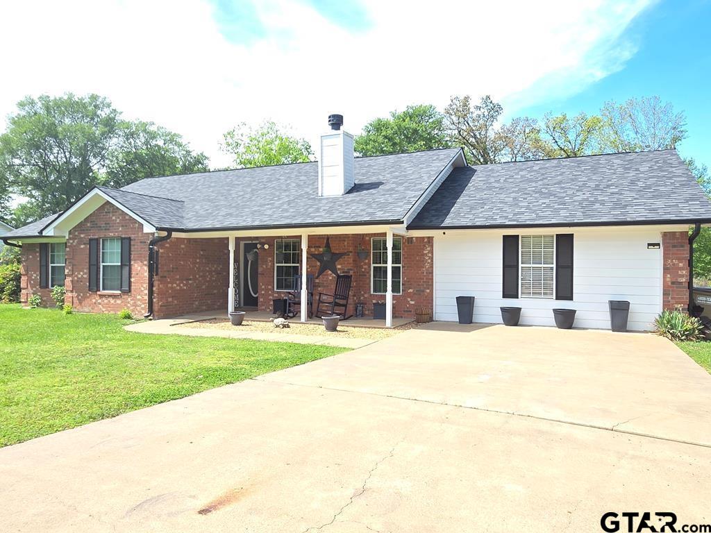 206 Jones — photo