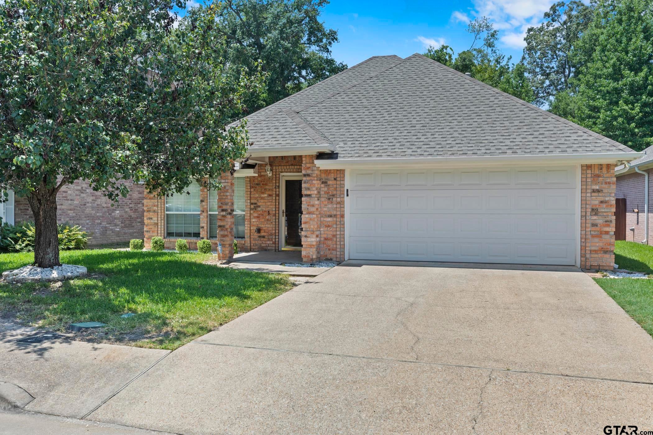 5610 Hollybrook Drive — photo