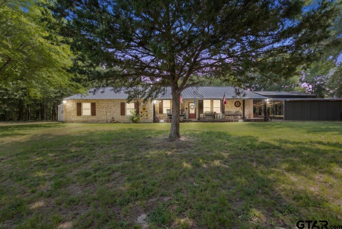 1322 CR 4913 — photo