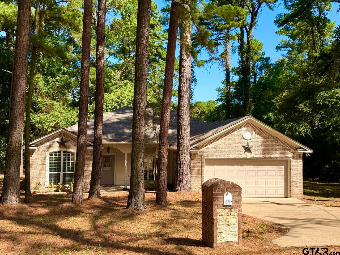 18221 Highmeadow Circle — photo