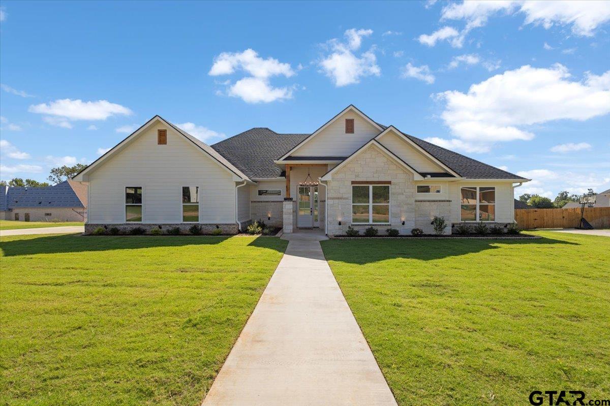 17265 Woodcrest Circle — photo
