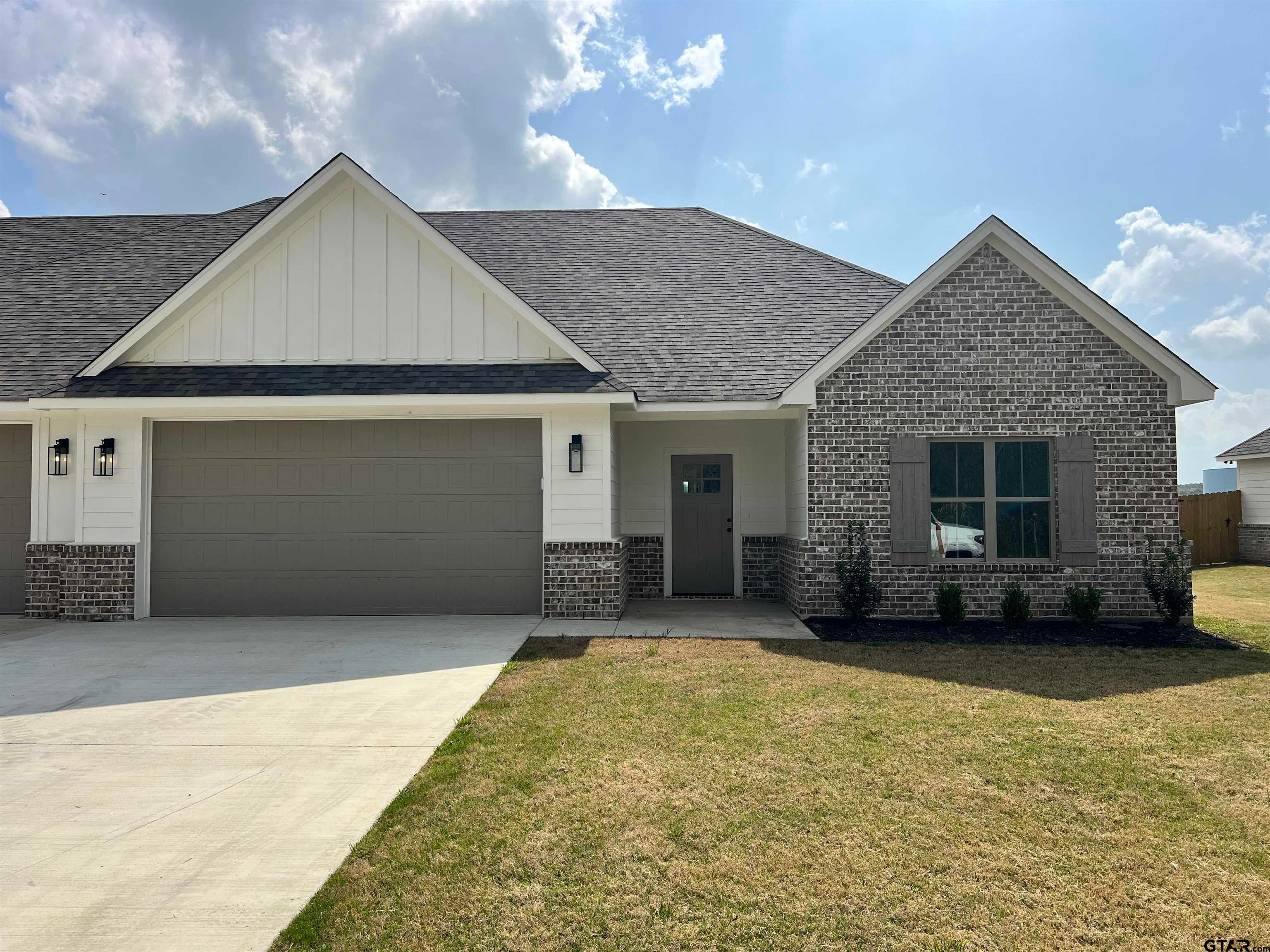 10681 County Road 152 W — photo
