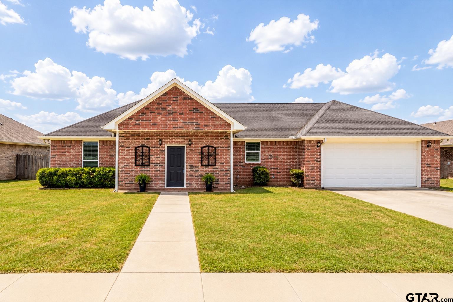 707 Jaxon Dr. — photo
