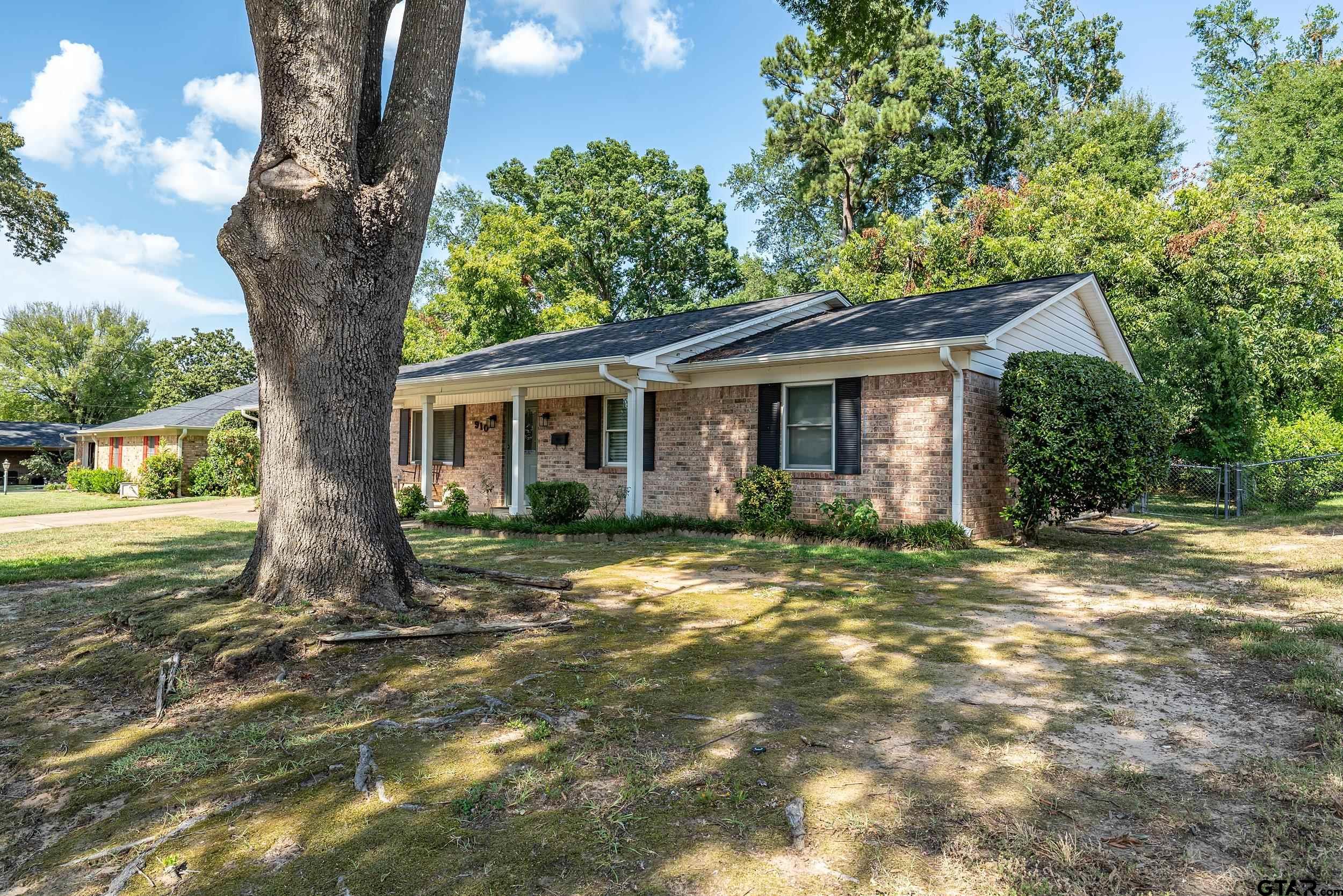 910 Bama, Tyler, TX 75701 — photo 2