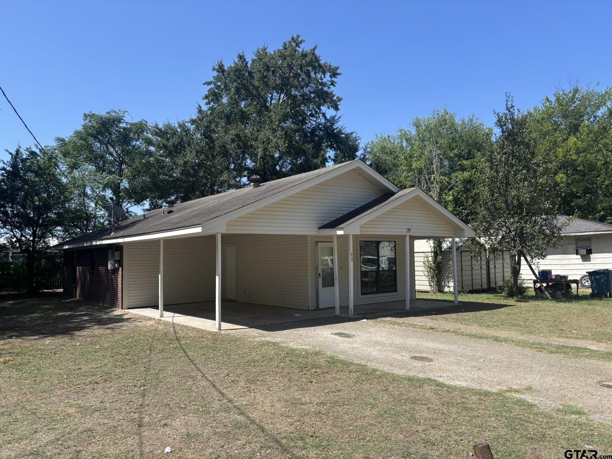 312 E Eddy, Gladewater, TX 75647 — photo 2