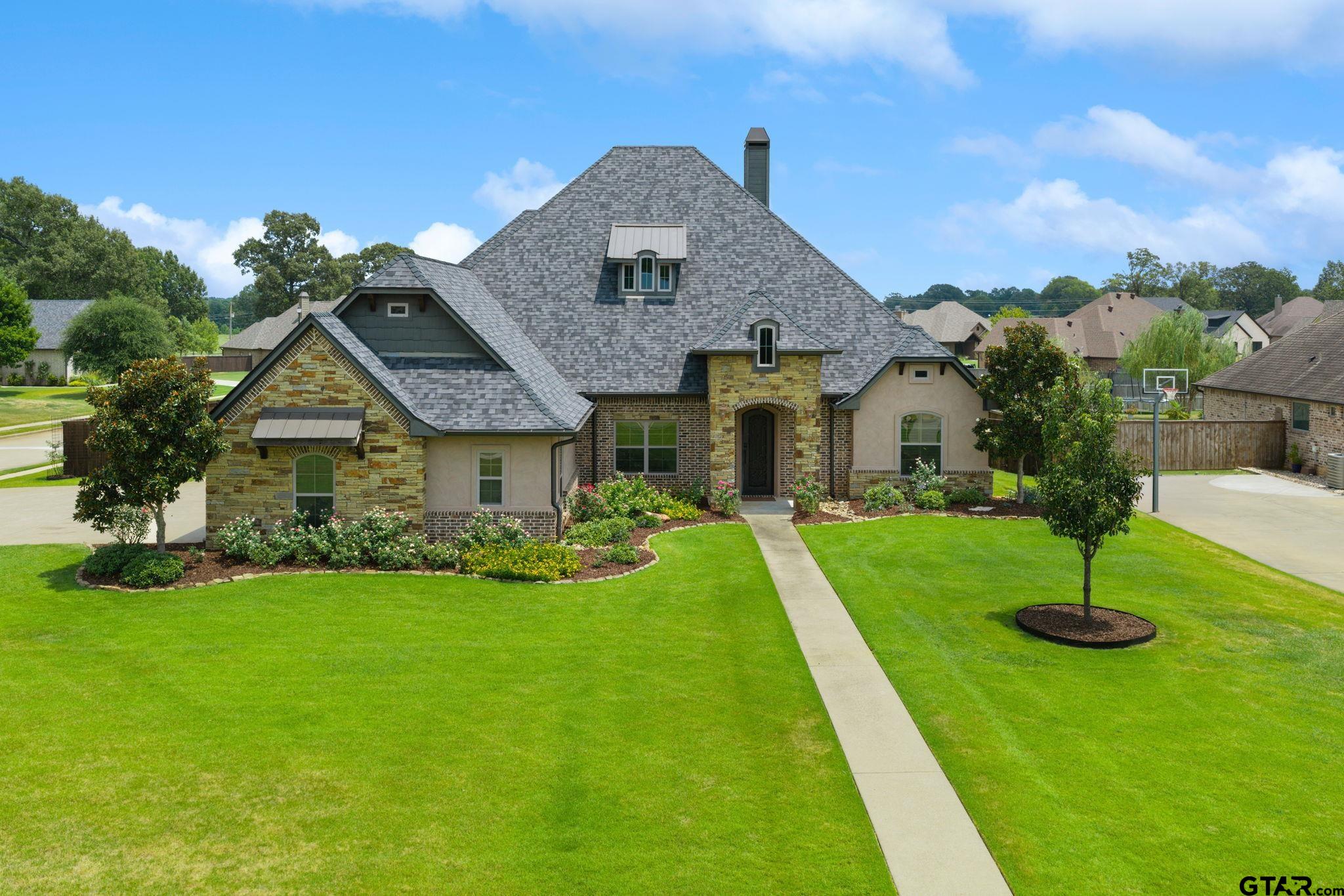 115 Circle Club Ln — photo