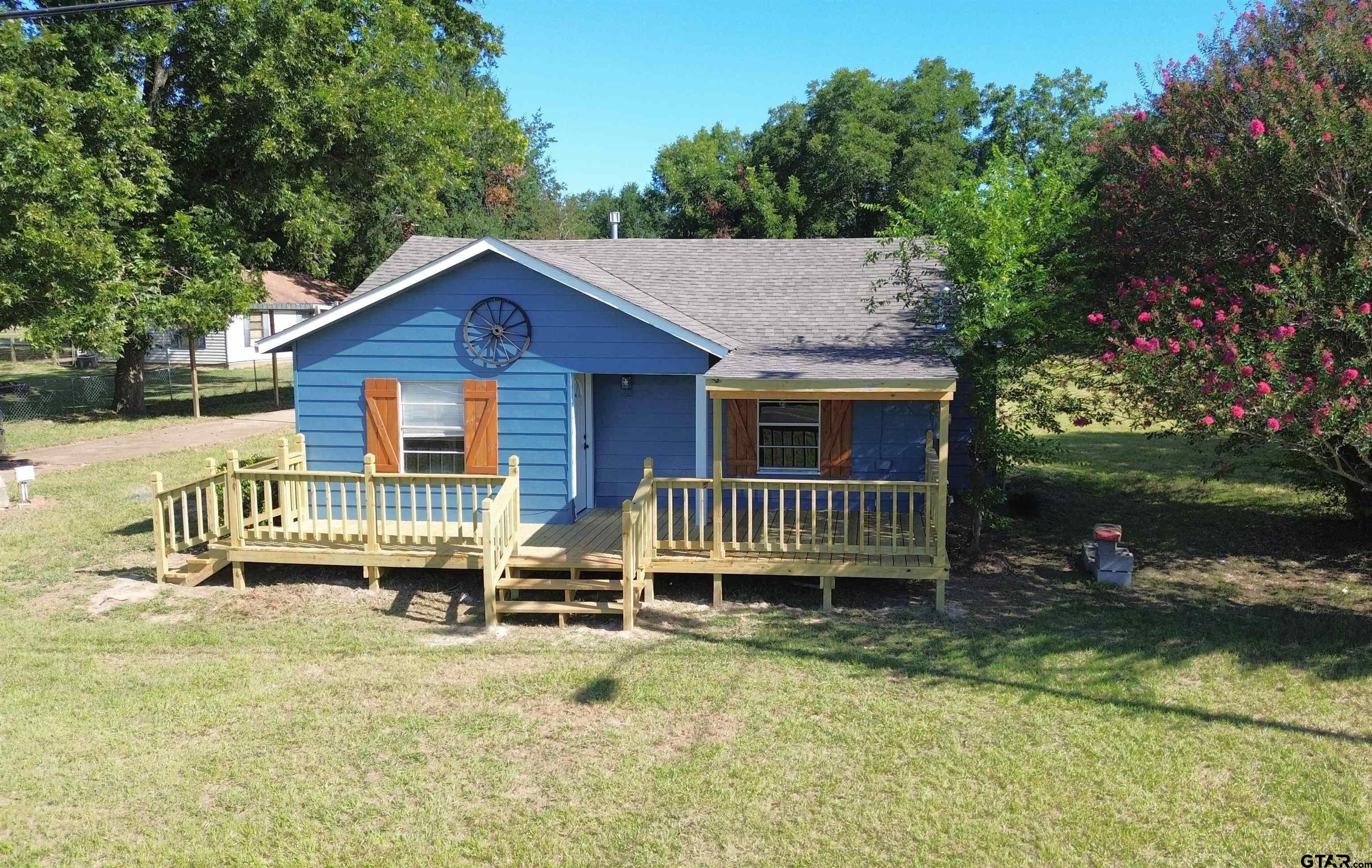 283 FM 2663 — photo