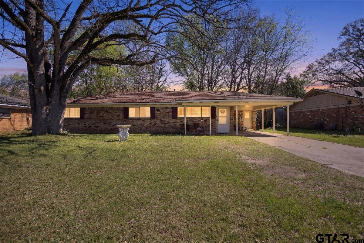 1506 Fuller Dr — photo