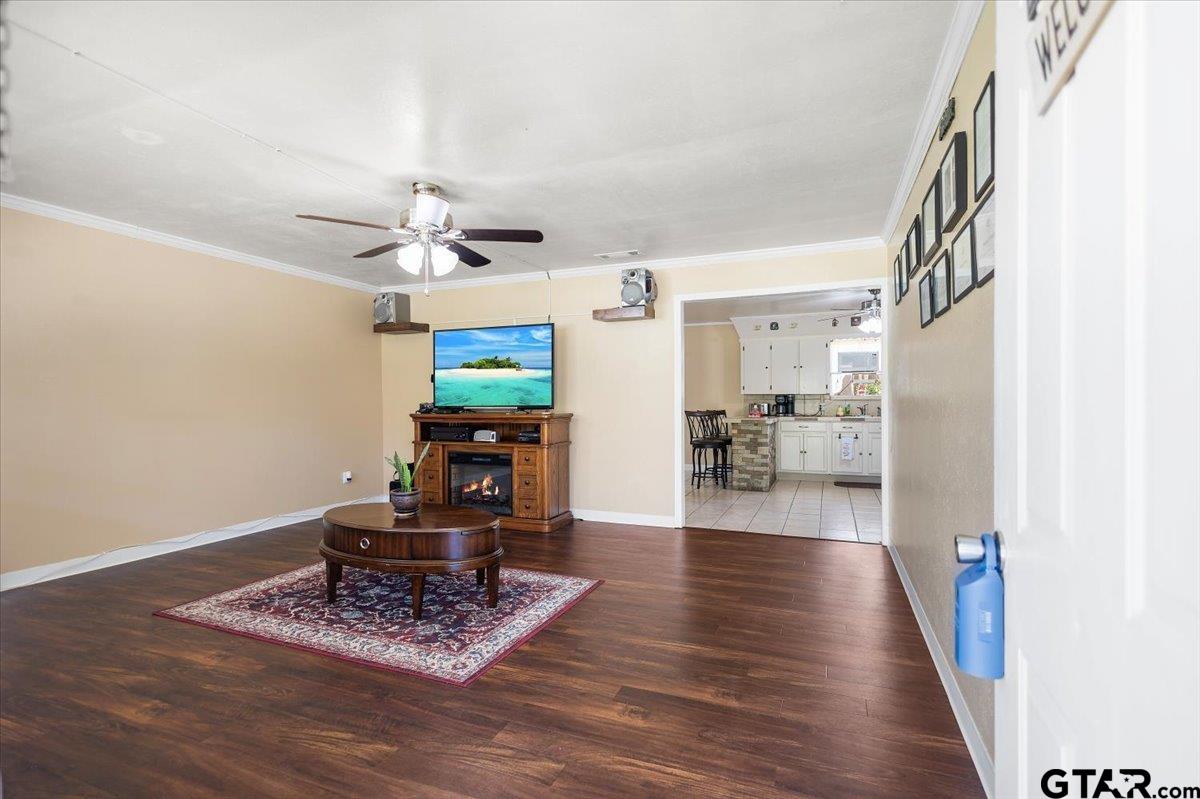 1506 Fuller Drive, Longview, TX 75602 — photo 2