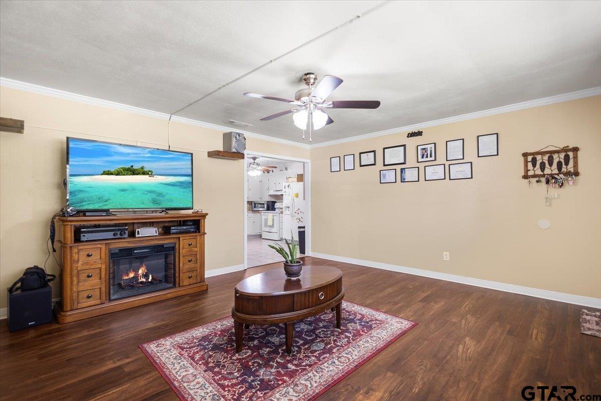 1506 Fuller Drive, Longview, TX 75602 — photo 3