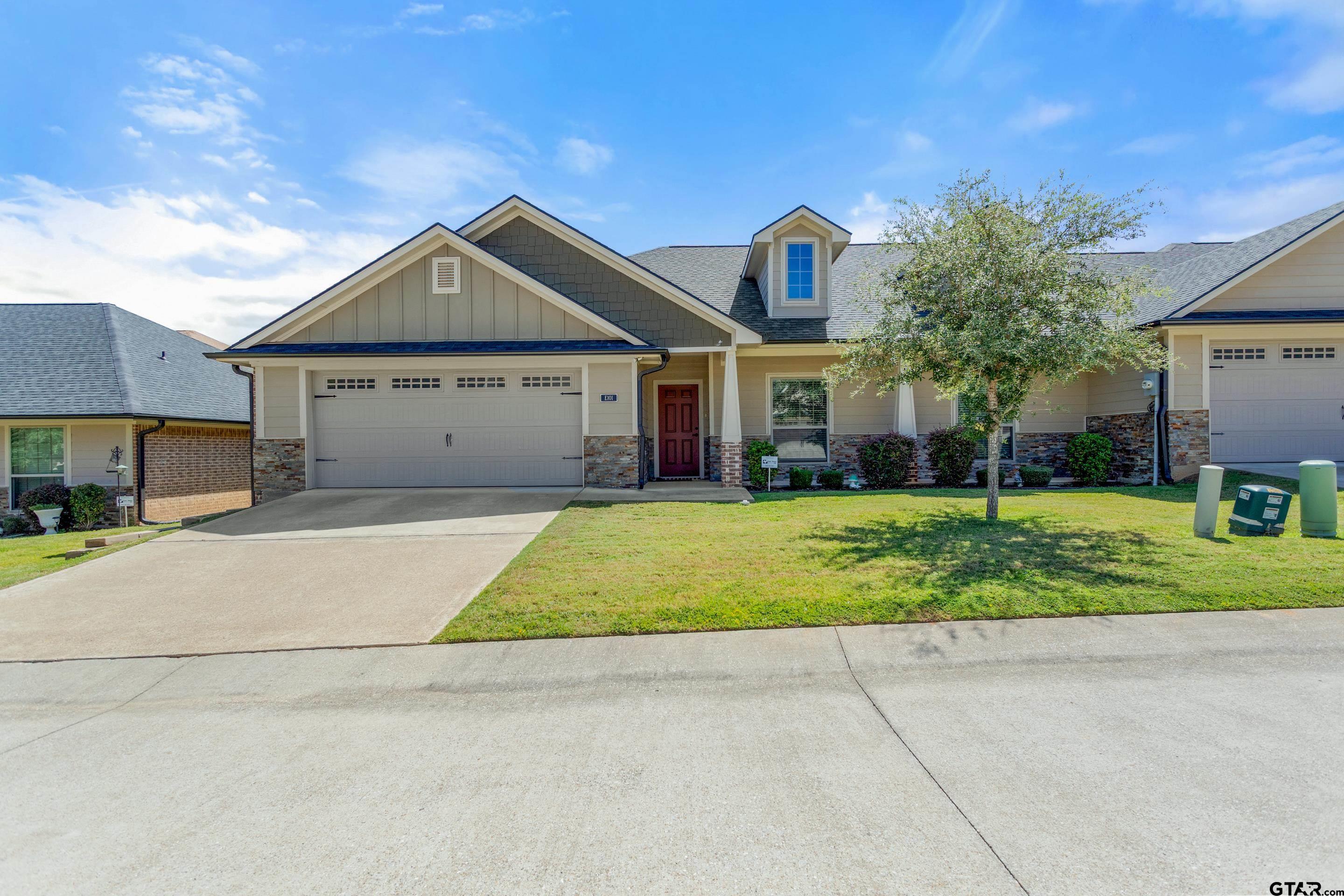 815 E Grande Ave. #E101 — photo