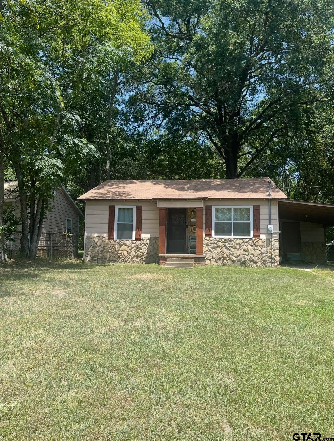 1306 W 10th Street — photo