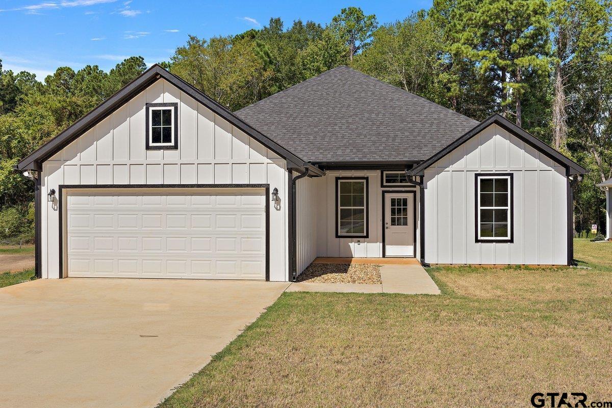 369 CR 4215 — photo