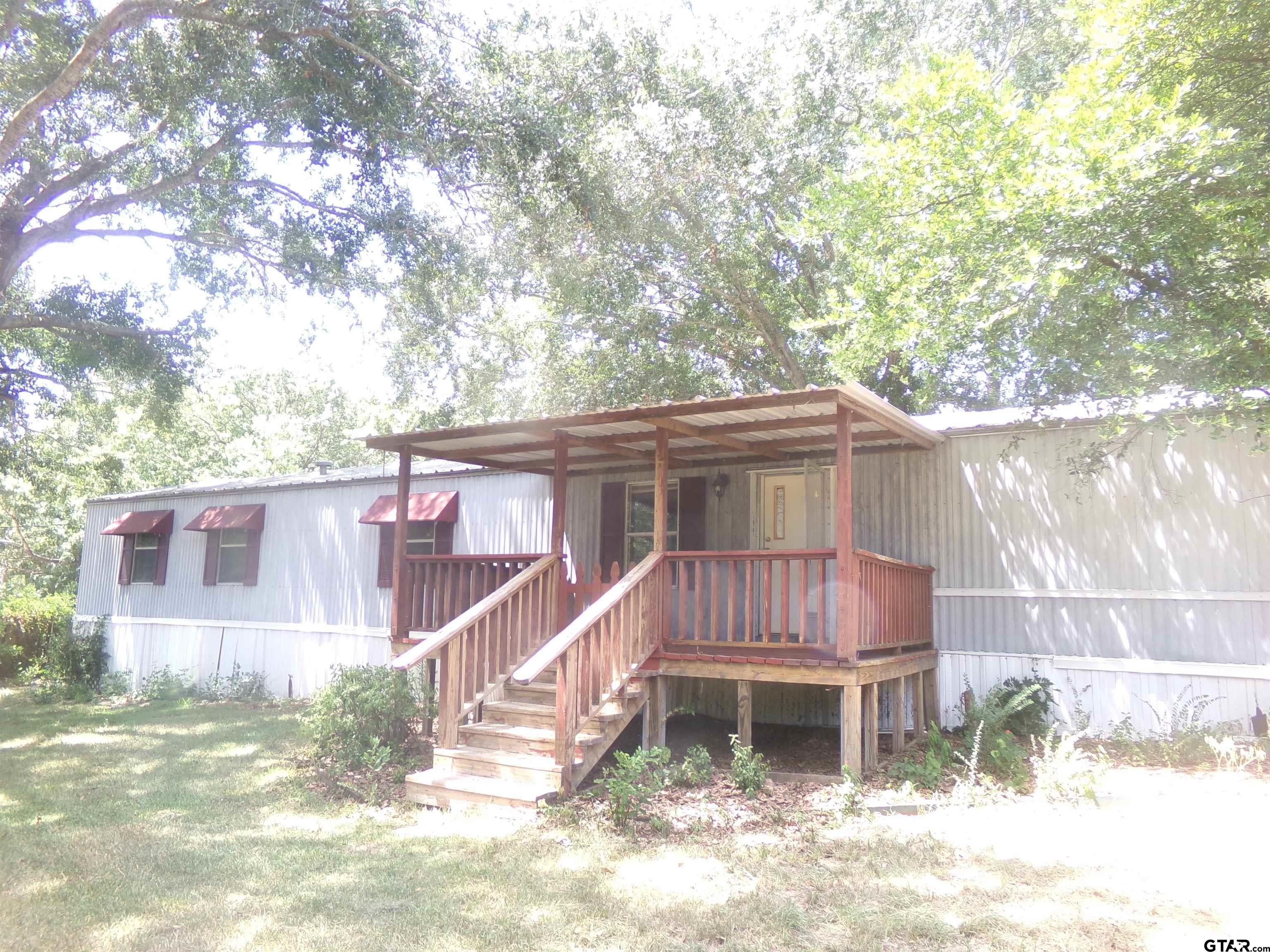 16761 Lakeview Cr — photo