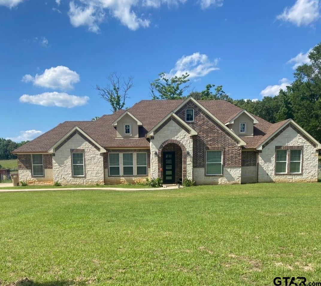 13486 CR 2290 — photo