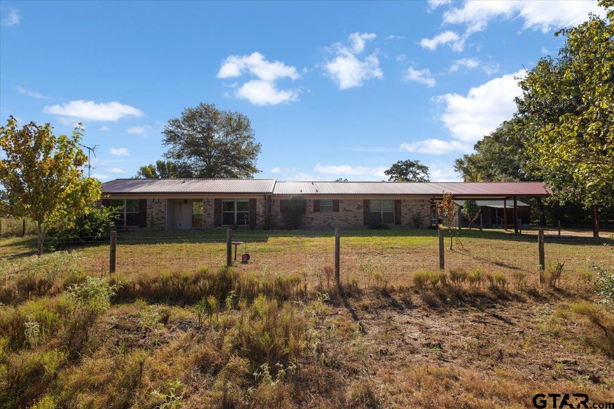 5015 FM 726 — photo