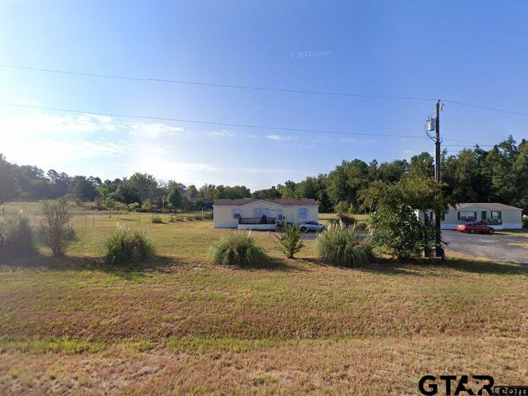12823 FM 2710 — photo