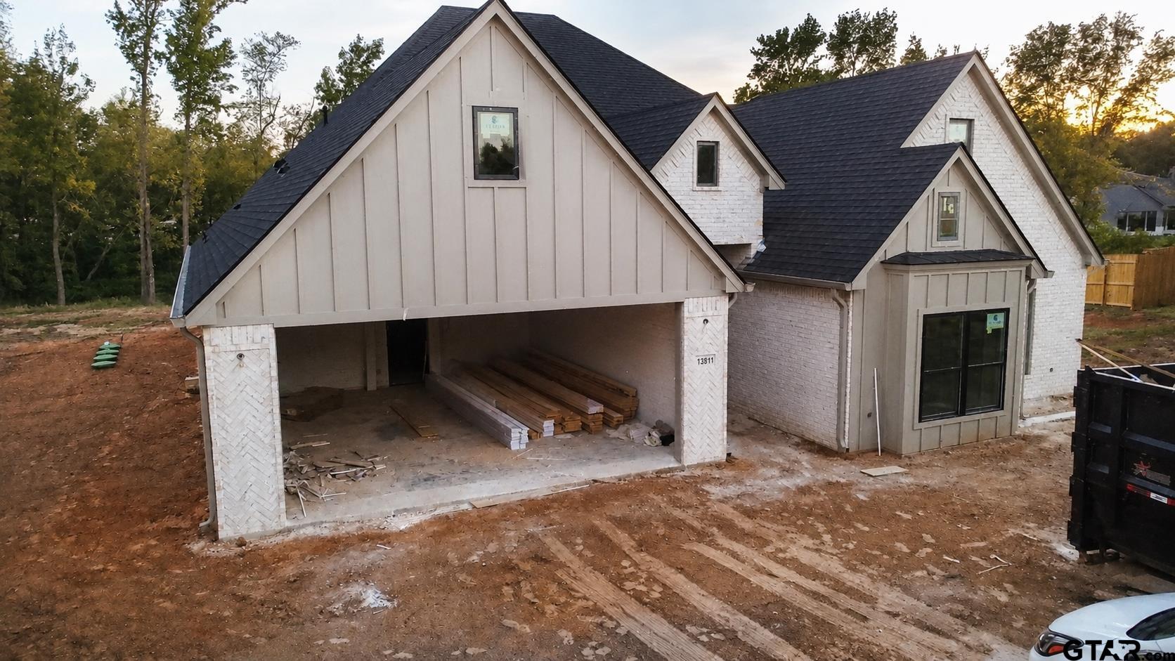 13811 Luka Ln. — photo