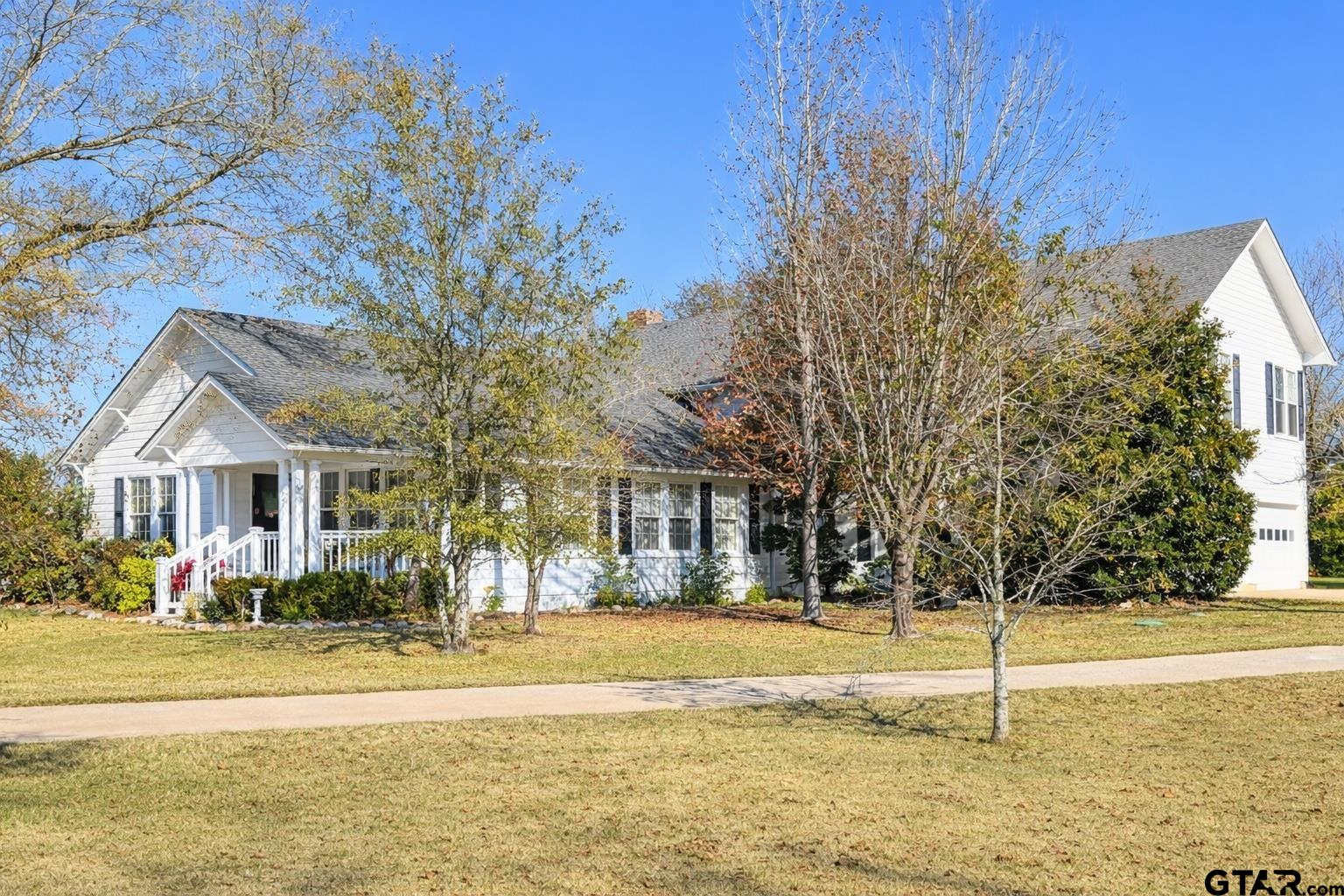 20272 CR 4126 — photo