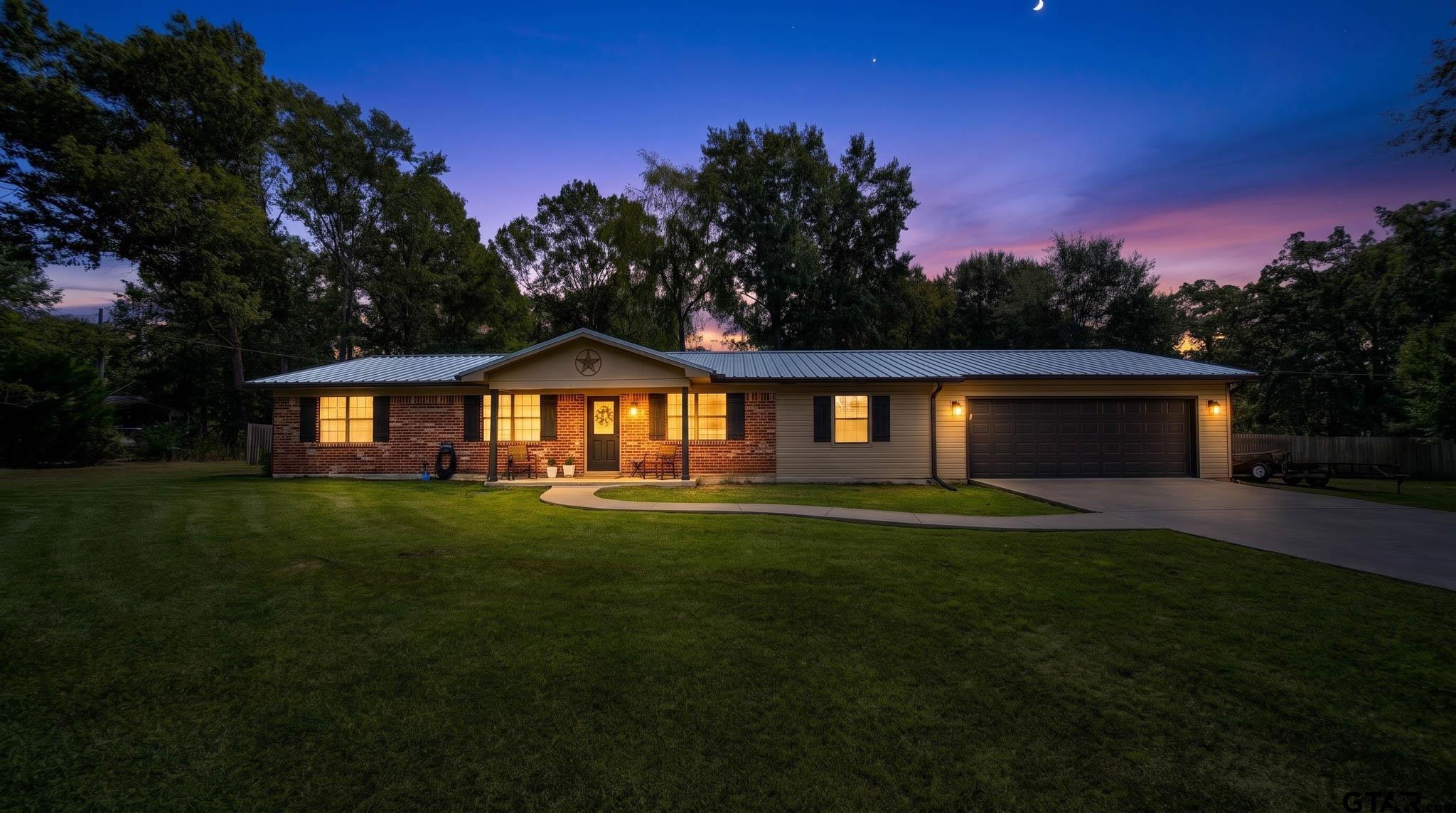 46 Christie — photo