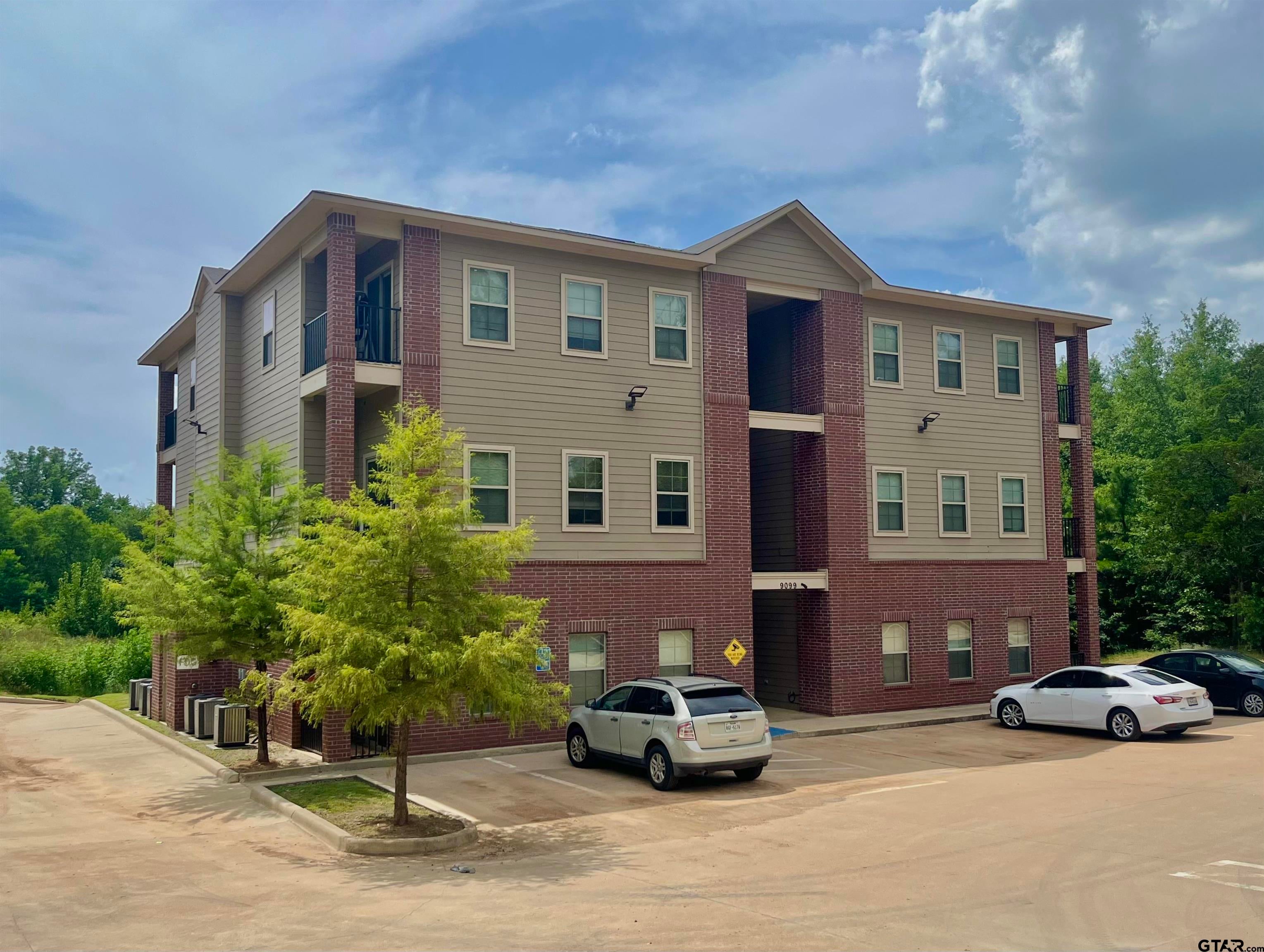 9099 Bellwood Lake Dr Apt 1 — photo