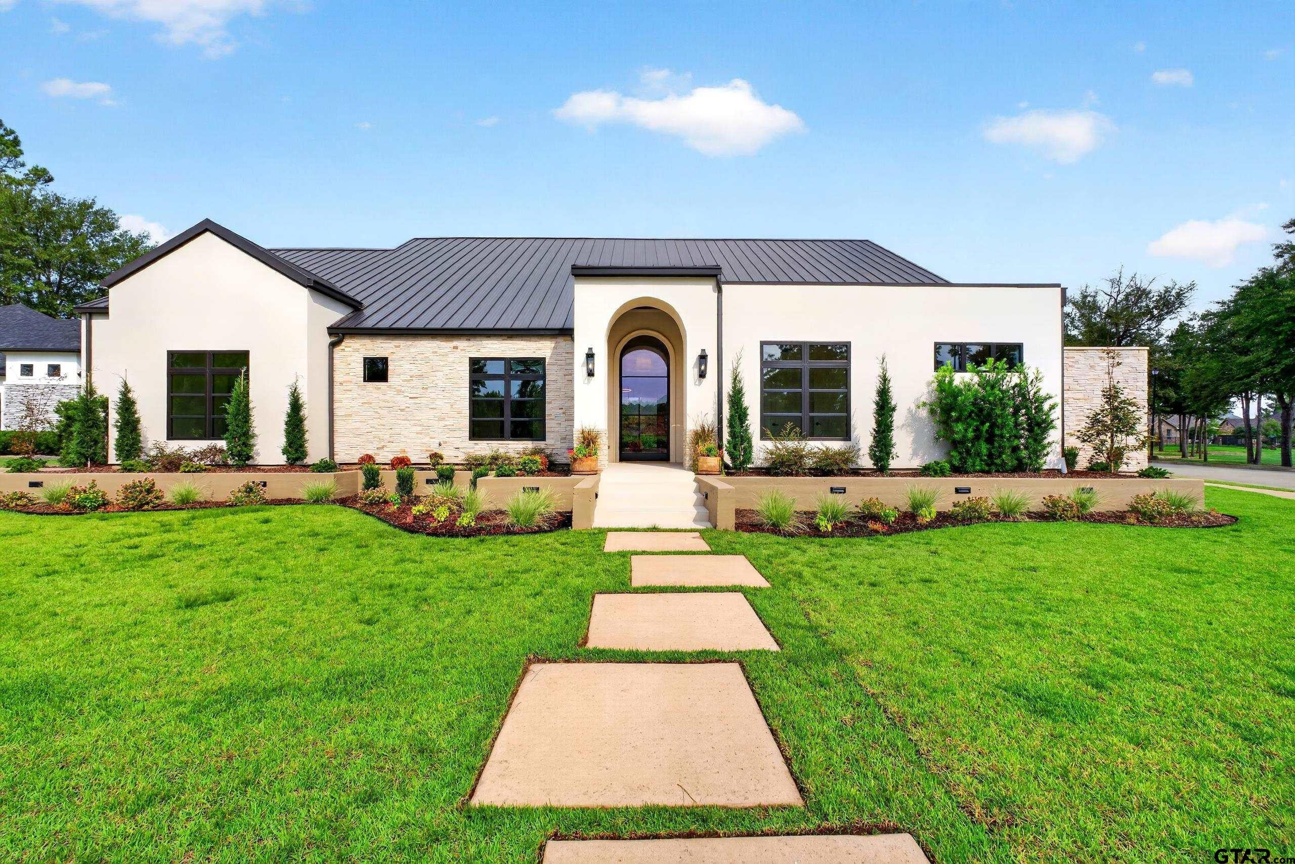 7607 Lakeside Ln — photo
