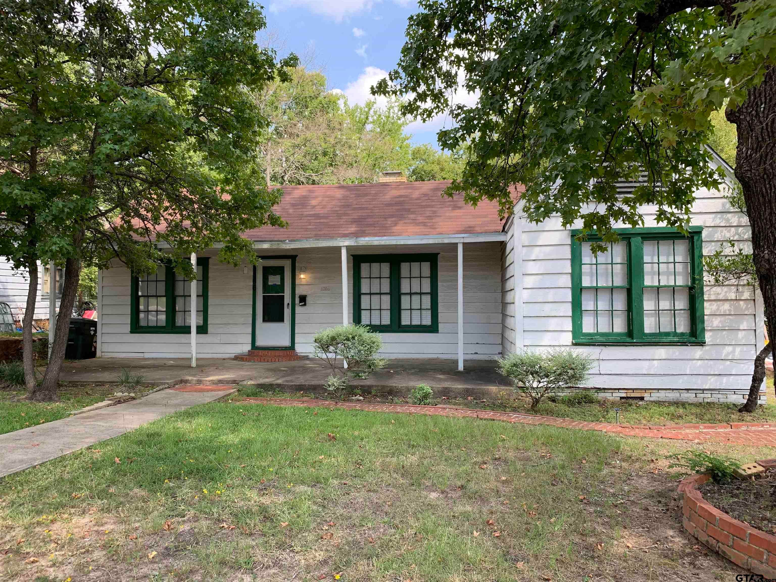 1306 S Glenwood Blvd. — photo