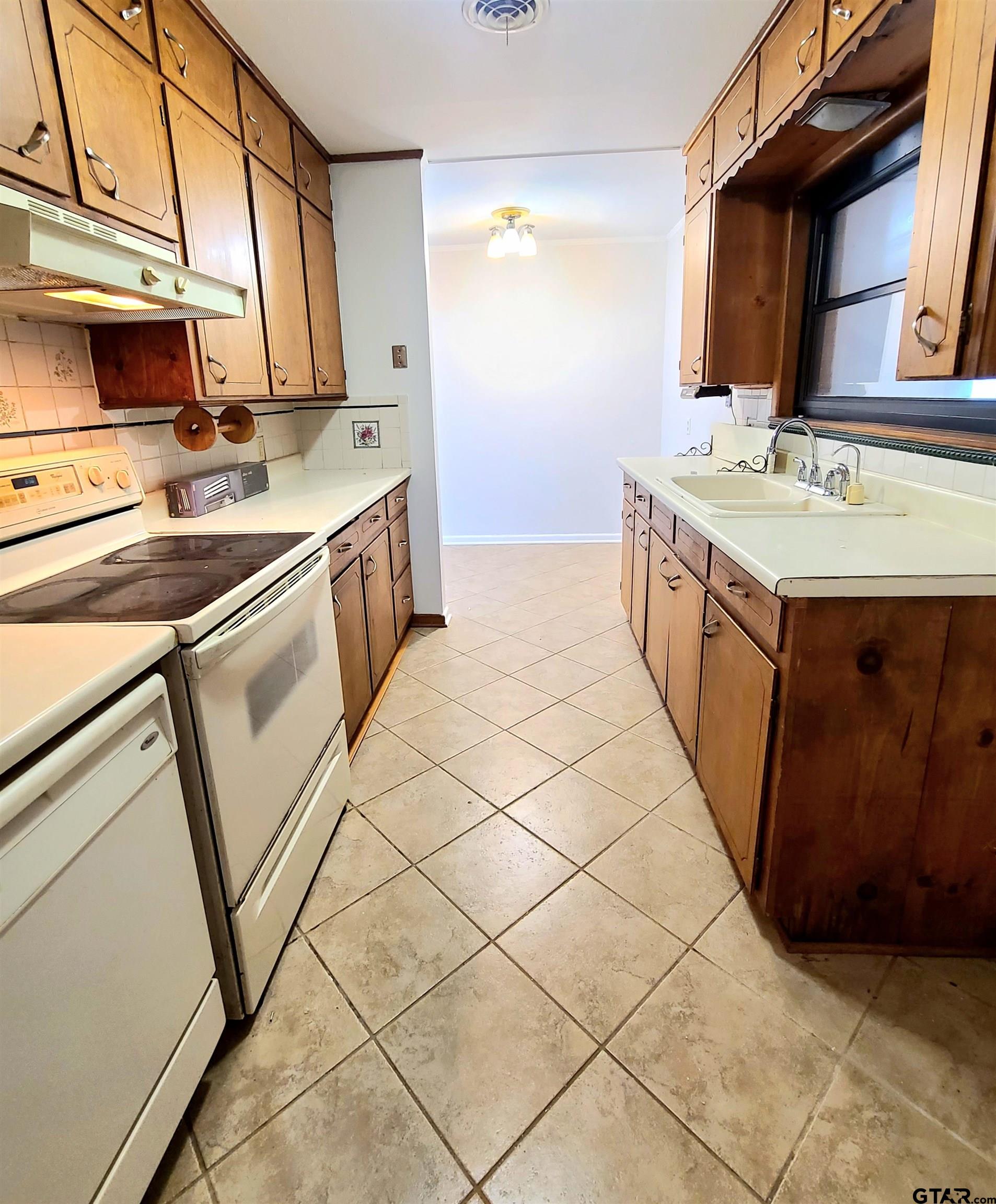 2315 Pine Crest, Tyler, TX 75701 — photo 3