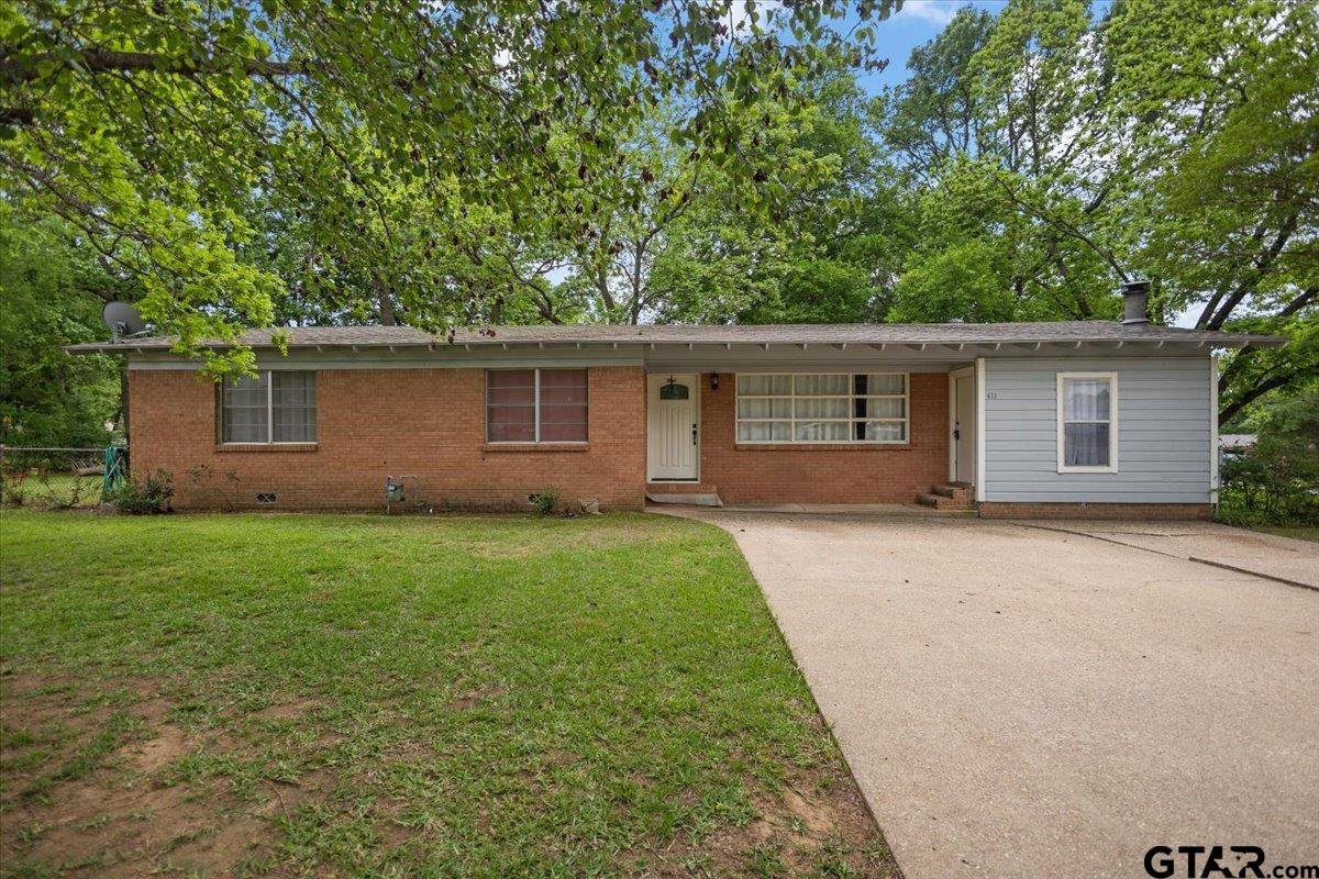 672 Diane St. — photo
