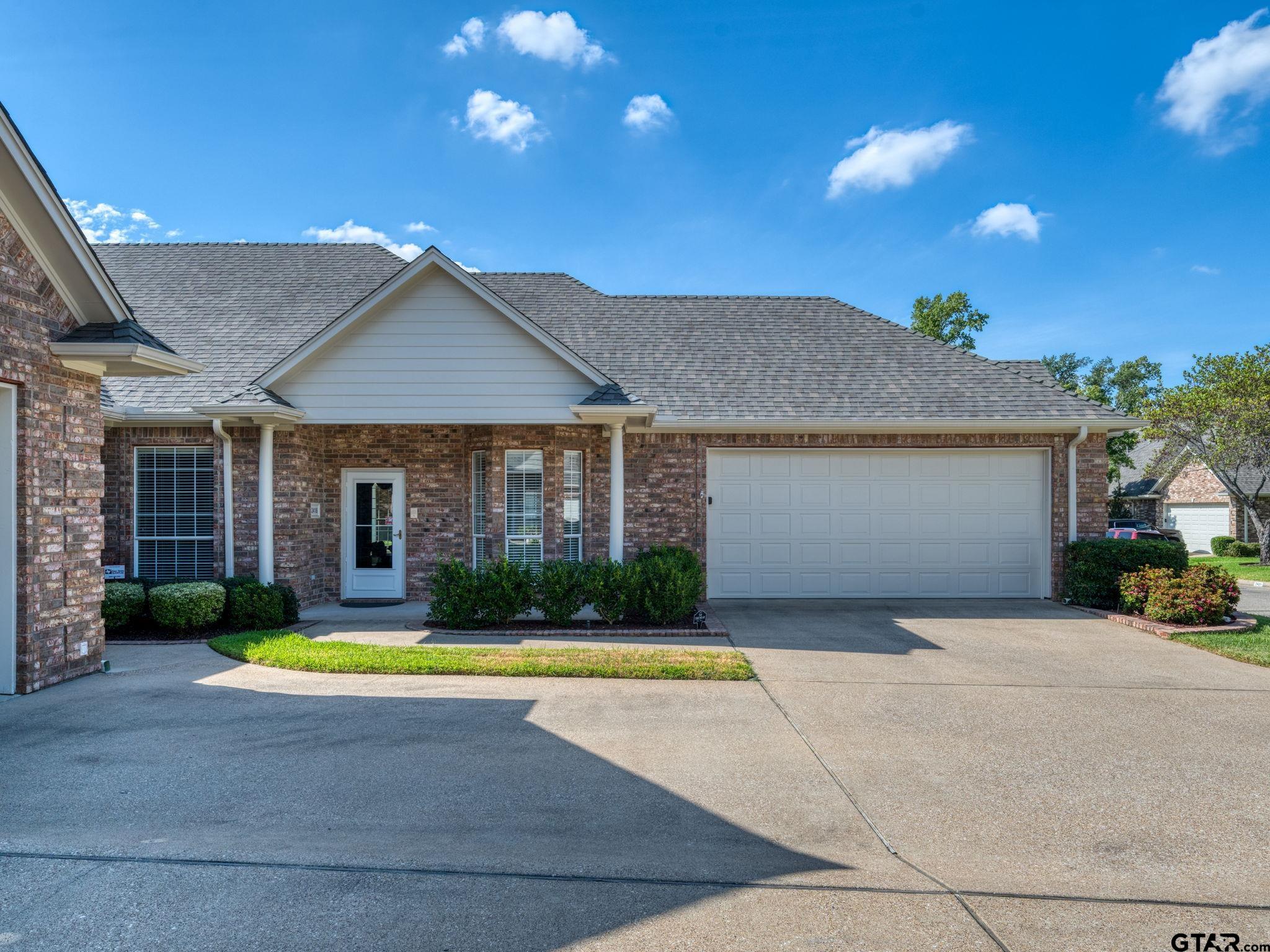 2418 Dietz Lane — photo