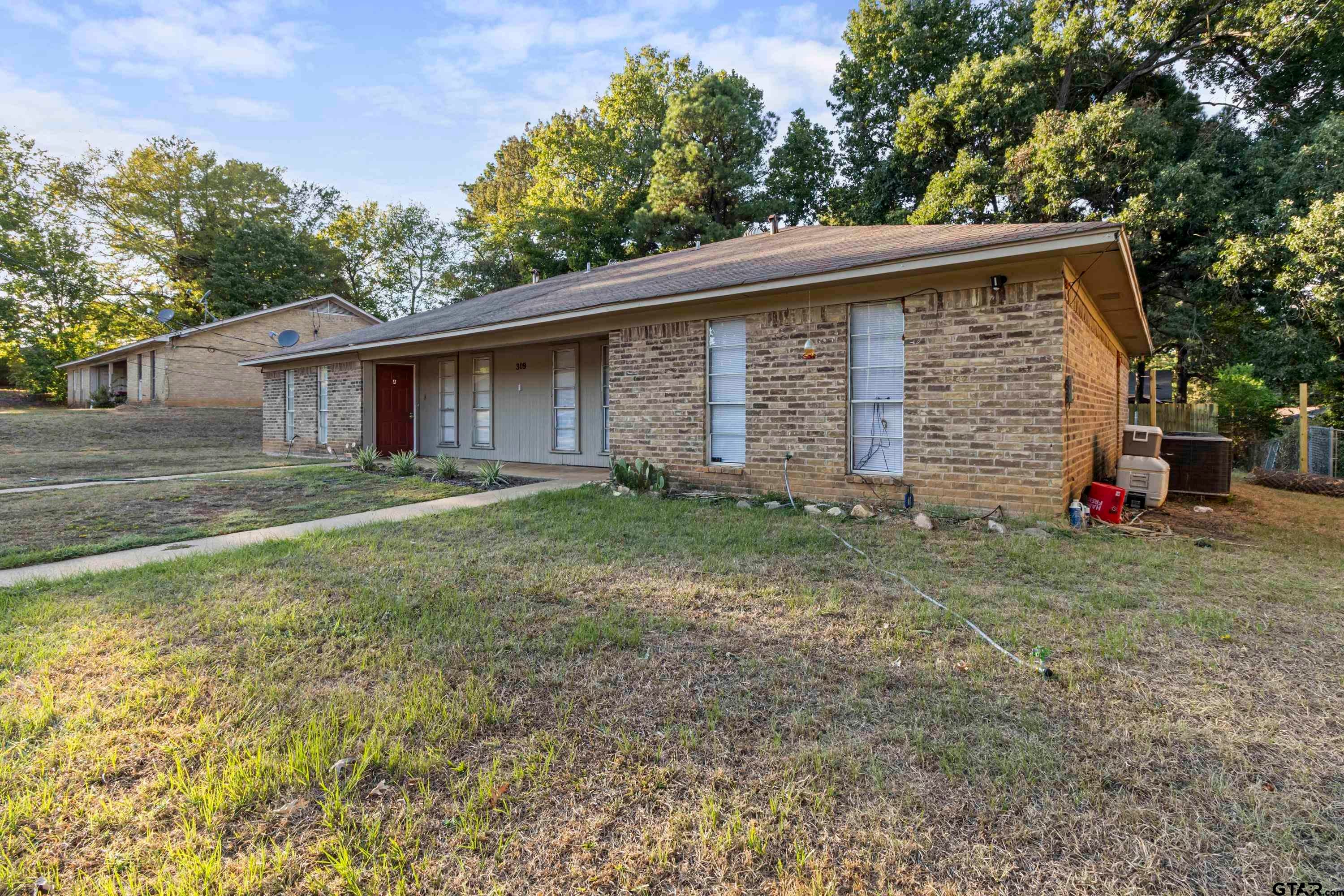 309 B Blake Drive — photo