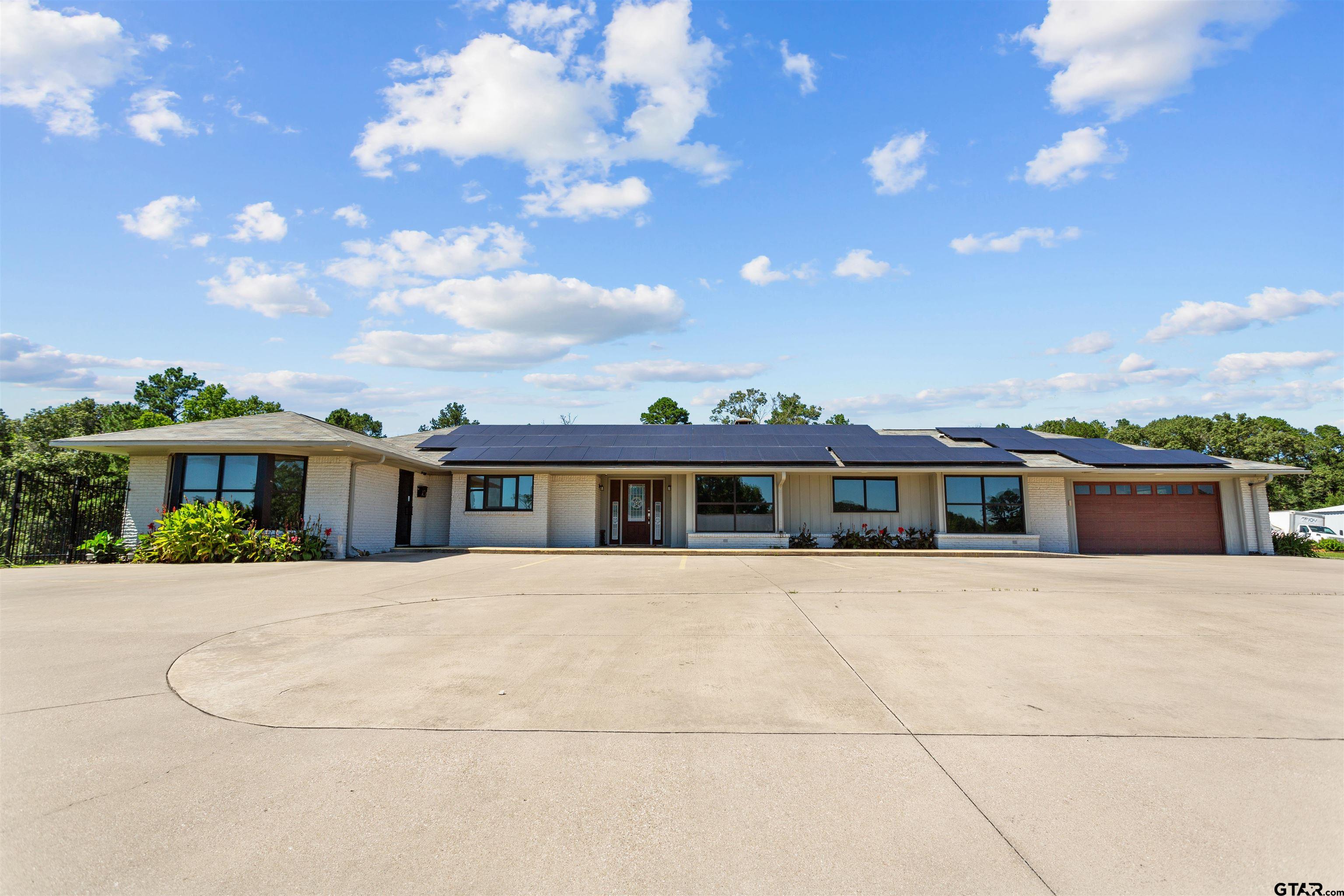 15868 Hwy 31 — photo