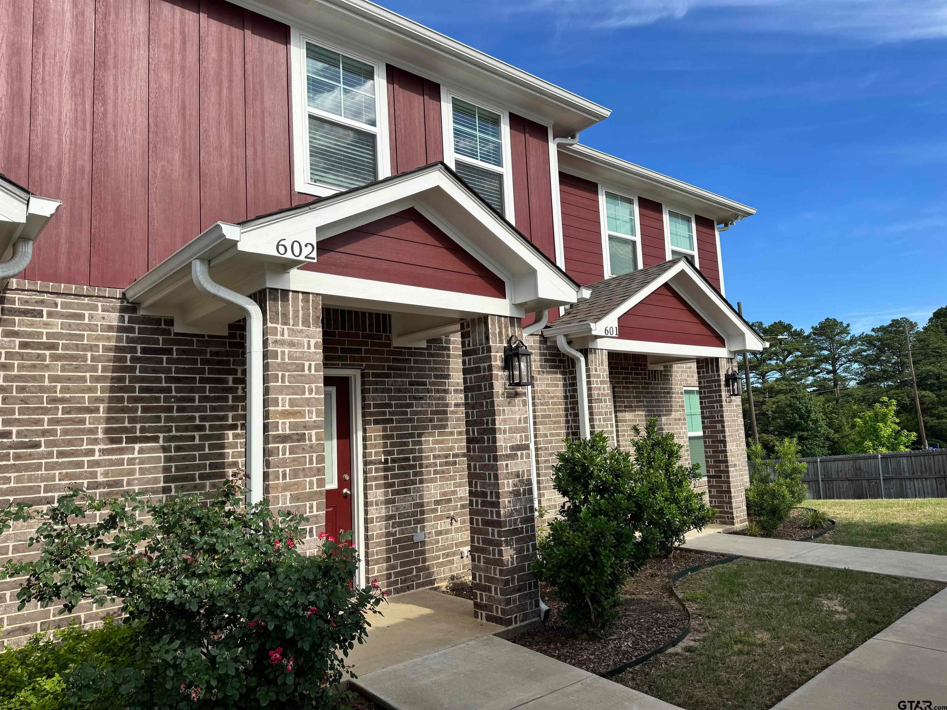 1655 S Kennedy Ave #602 — photo
